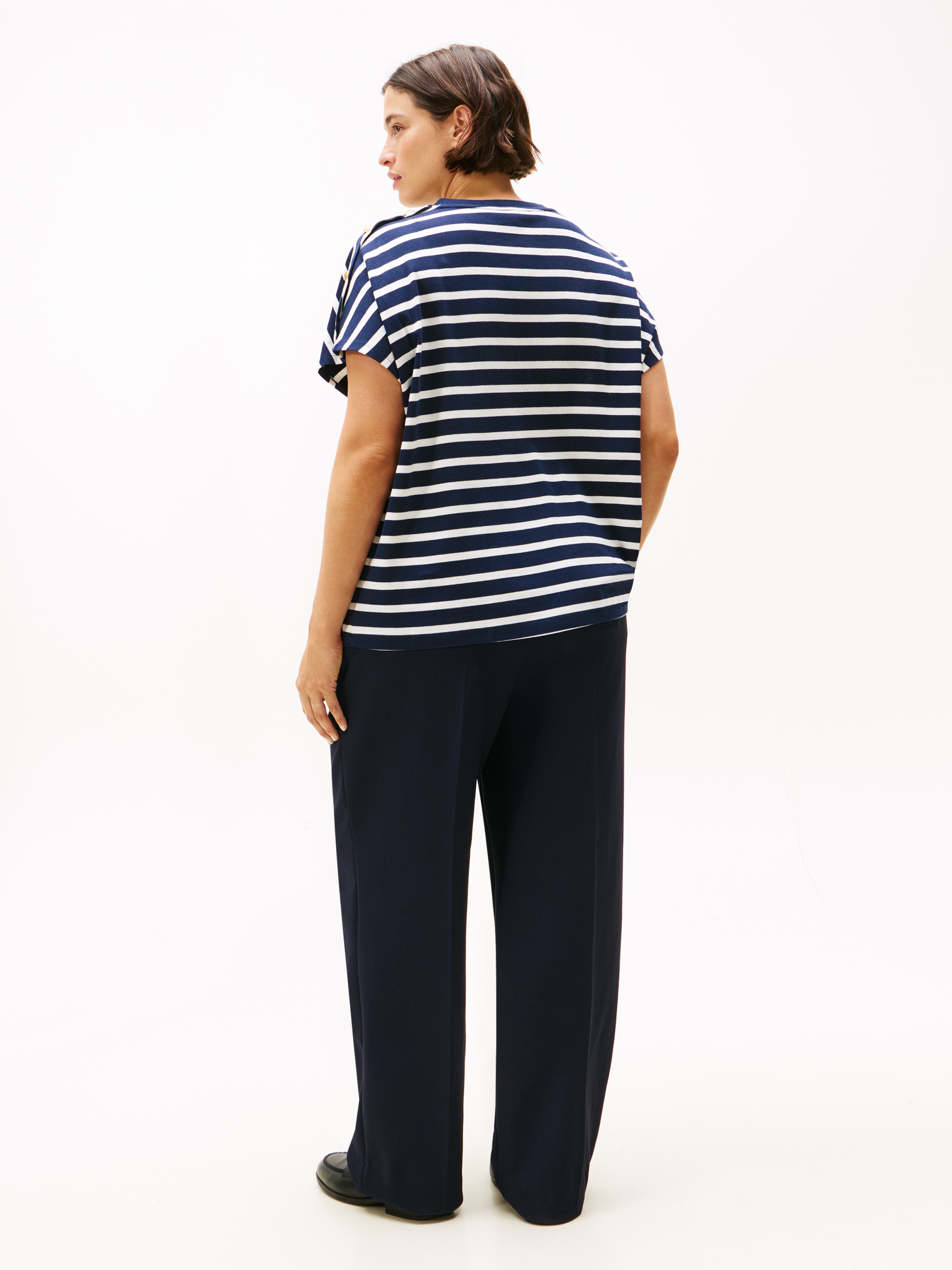 Tommy Hilfiger Curve Kurzarmshirt »CRV GOLD BUTTON SS TEE«, in grossen Grössen