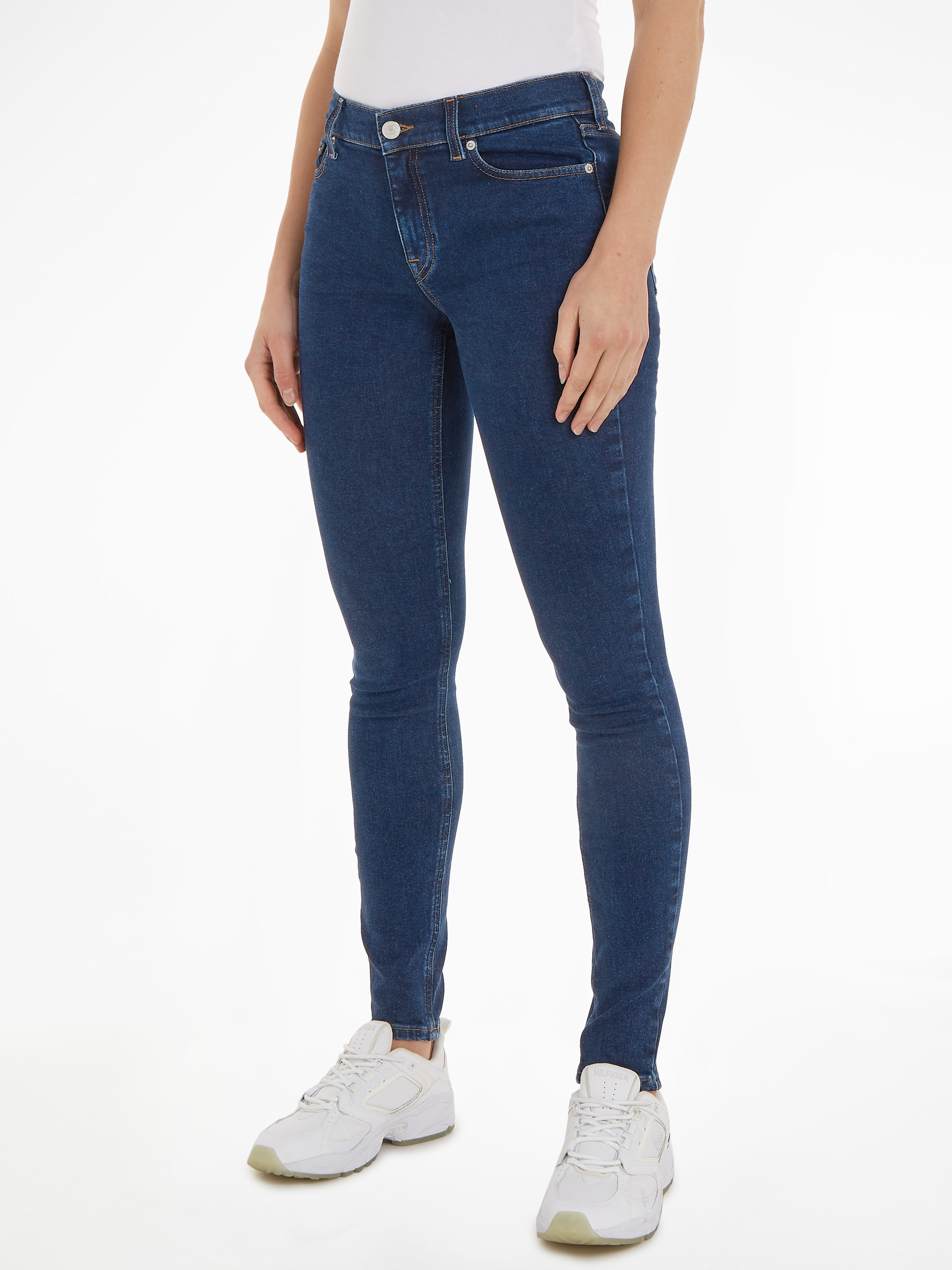 Jeans online Tommy shoppen Logobadge | und Skinny-fit-Jeans, mit Jelmoli-Versand Logostickerei