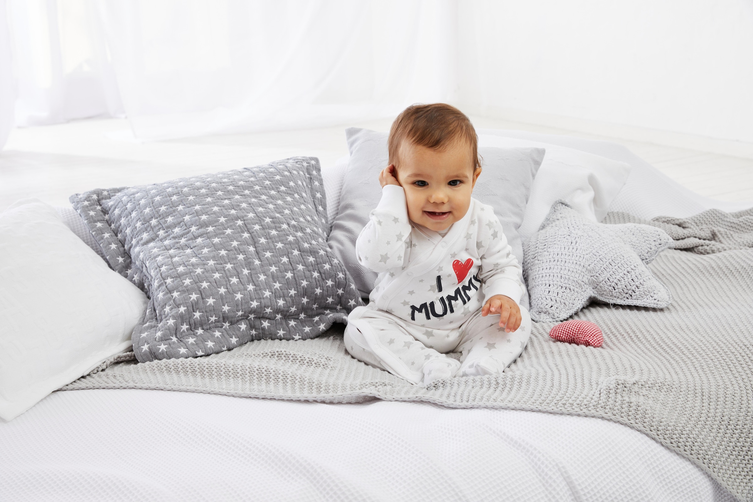 KIDSWORLD Schlafoverall »2er Schlafoveralls: I love Mummy / I love Daddy«, (Packung, 2 tlg.), aus Bio-Baumwolle, Baby-Overalls