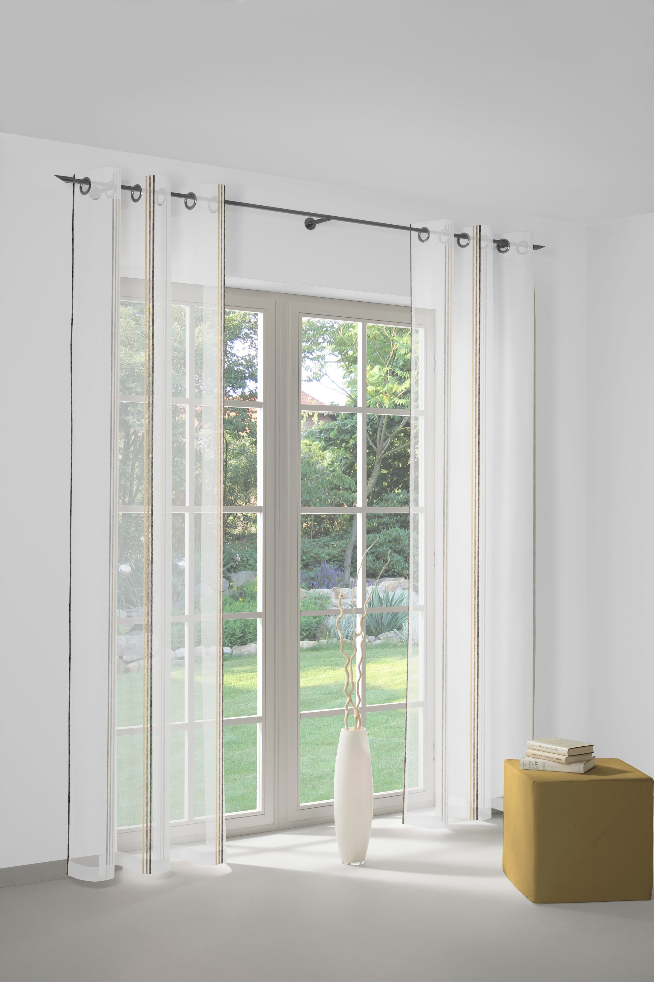 Wirth Gardine »Chloé«, (1 St.), Fertigstore mit Ösen (Ø 4 cm) nach Mass
