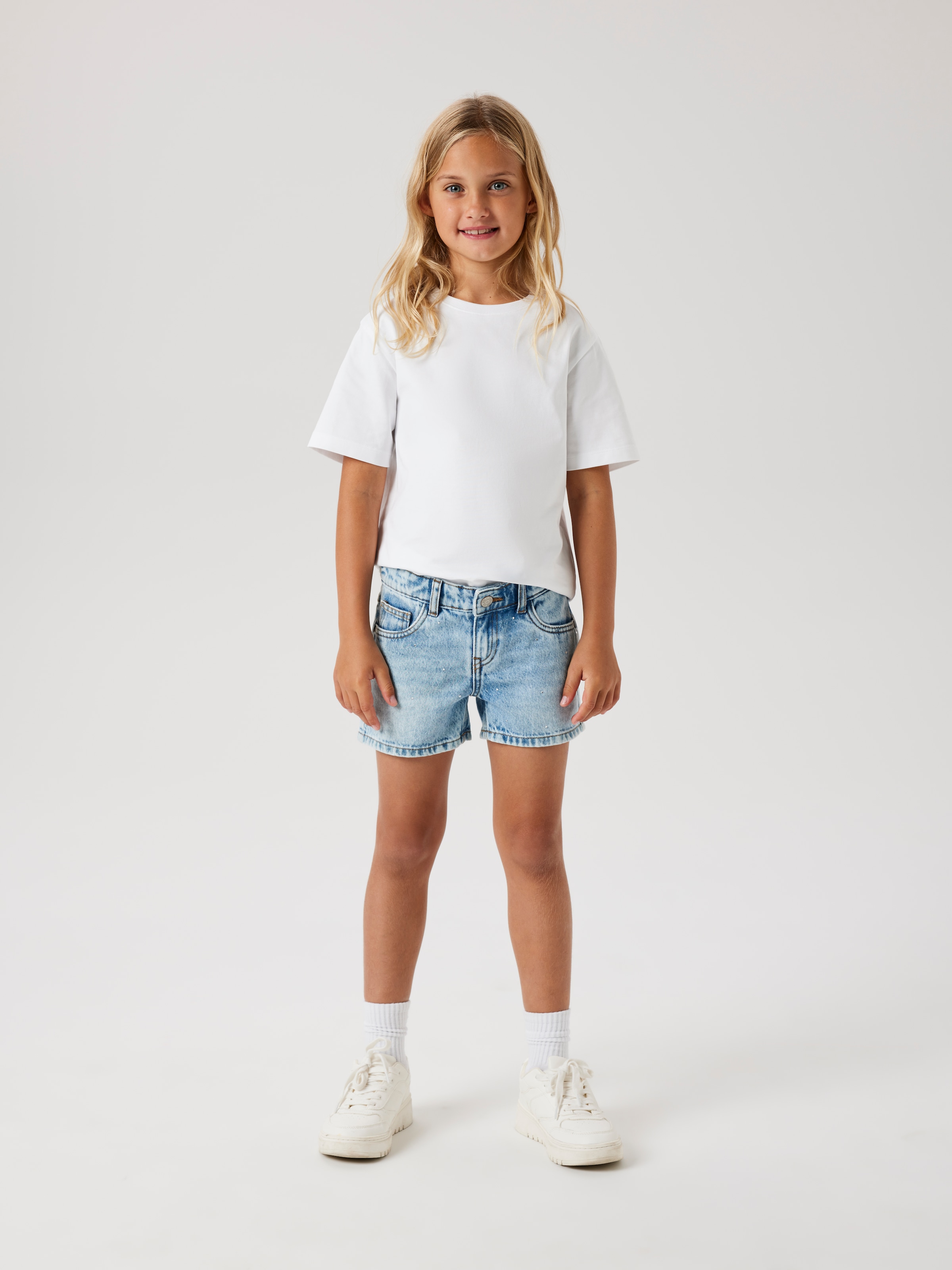 Name It Jeansshorts »NKFROSE REG DNM SHORTS 6042-AC NOOS« Baumwolle, mit Glitzersteinchen