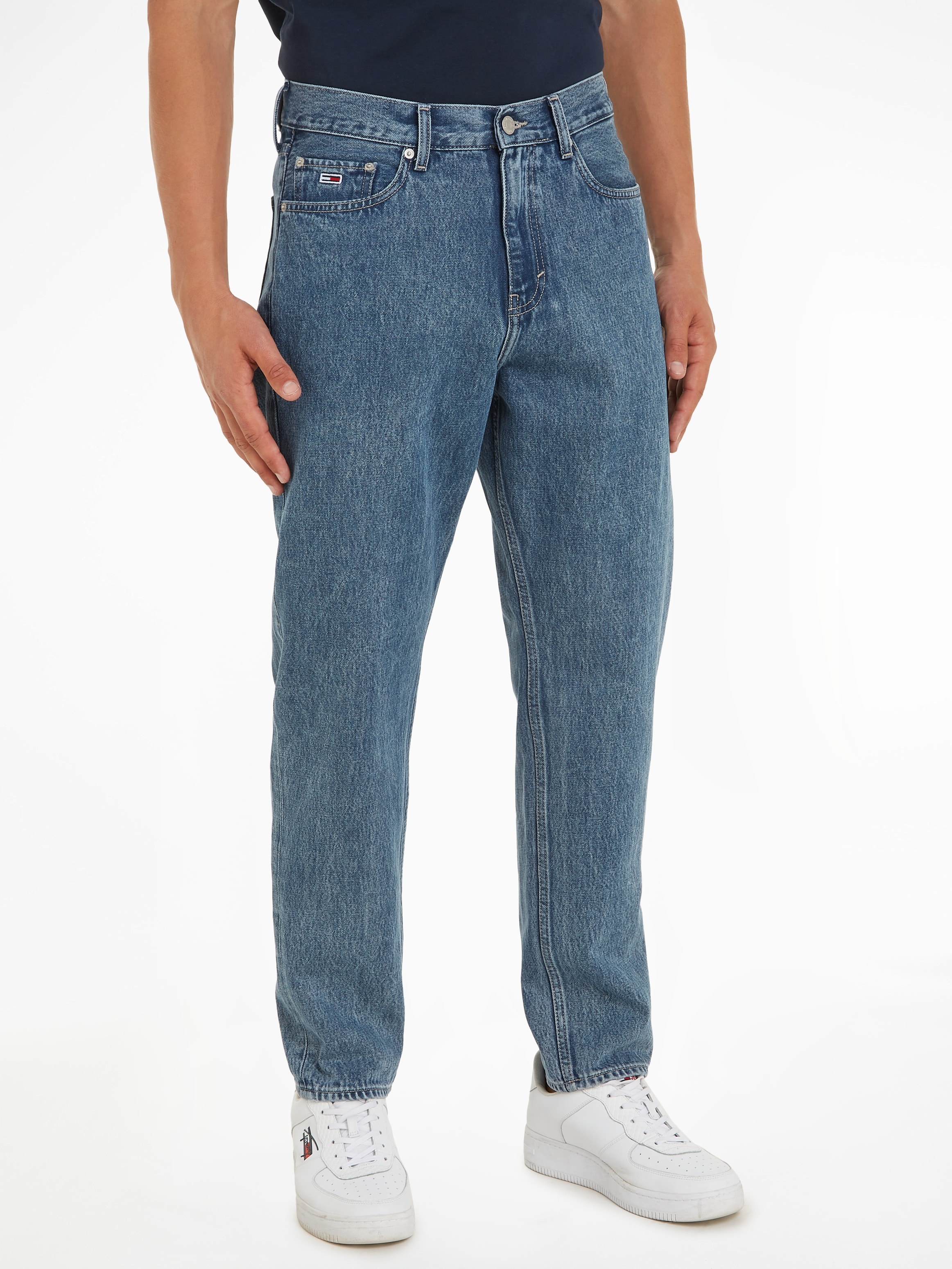 Tommy Jeans Tapered-fit-Jeans »ISAAC RLXD TAPERED«, im 5-Pocket-Style