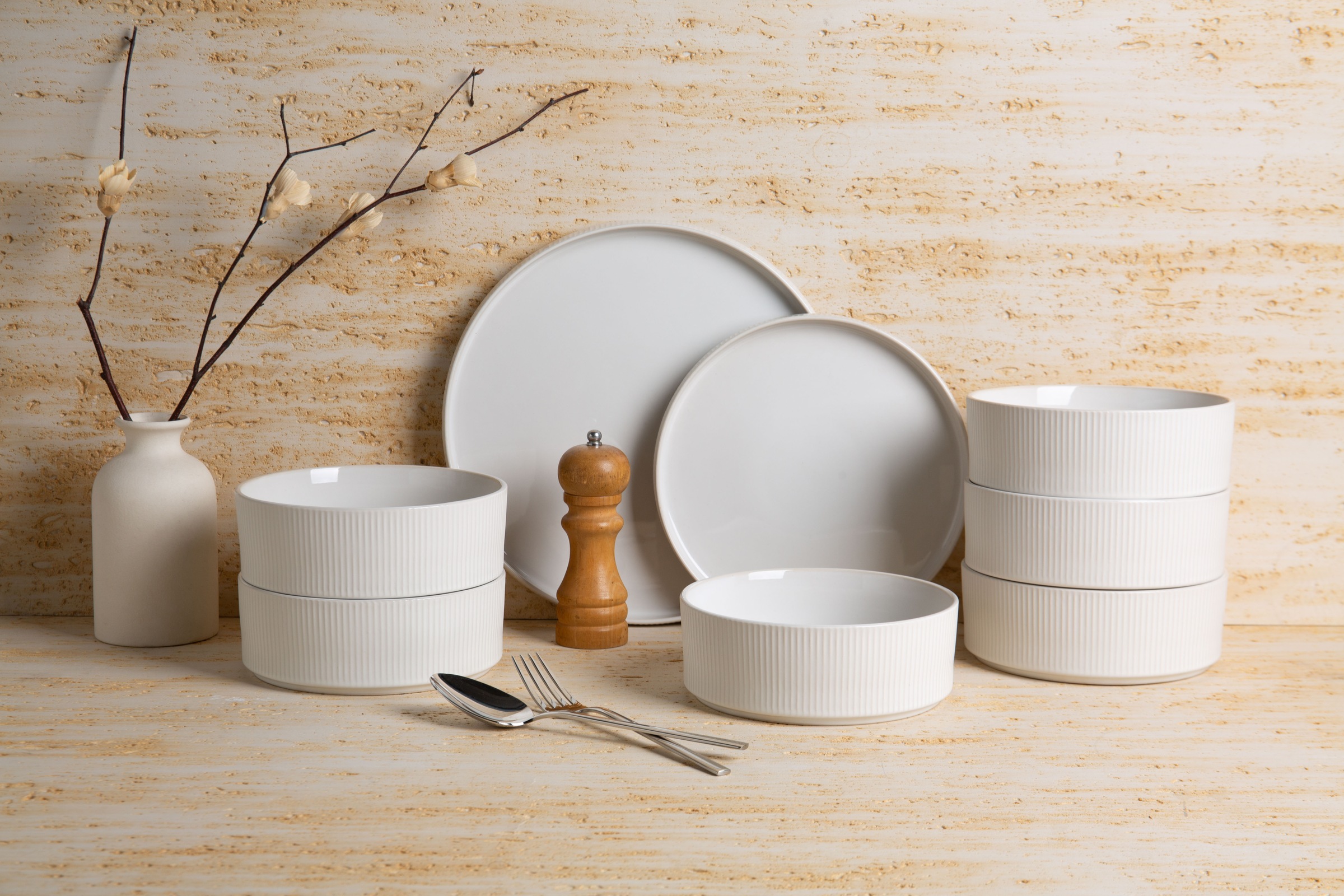OTTO home Geschirr-Set "Ylvii, außen matt, innen reaktiv glasiert" Riffeloptik, spülmaschinenfest und mikrowellengeeignet