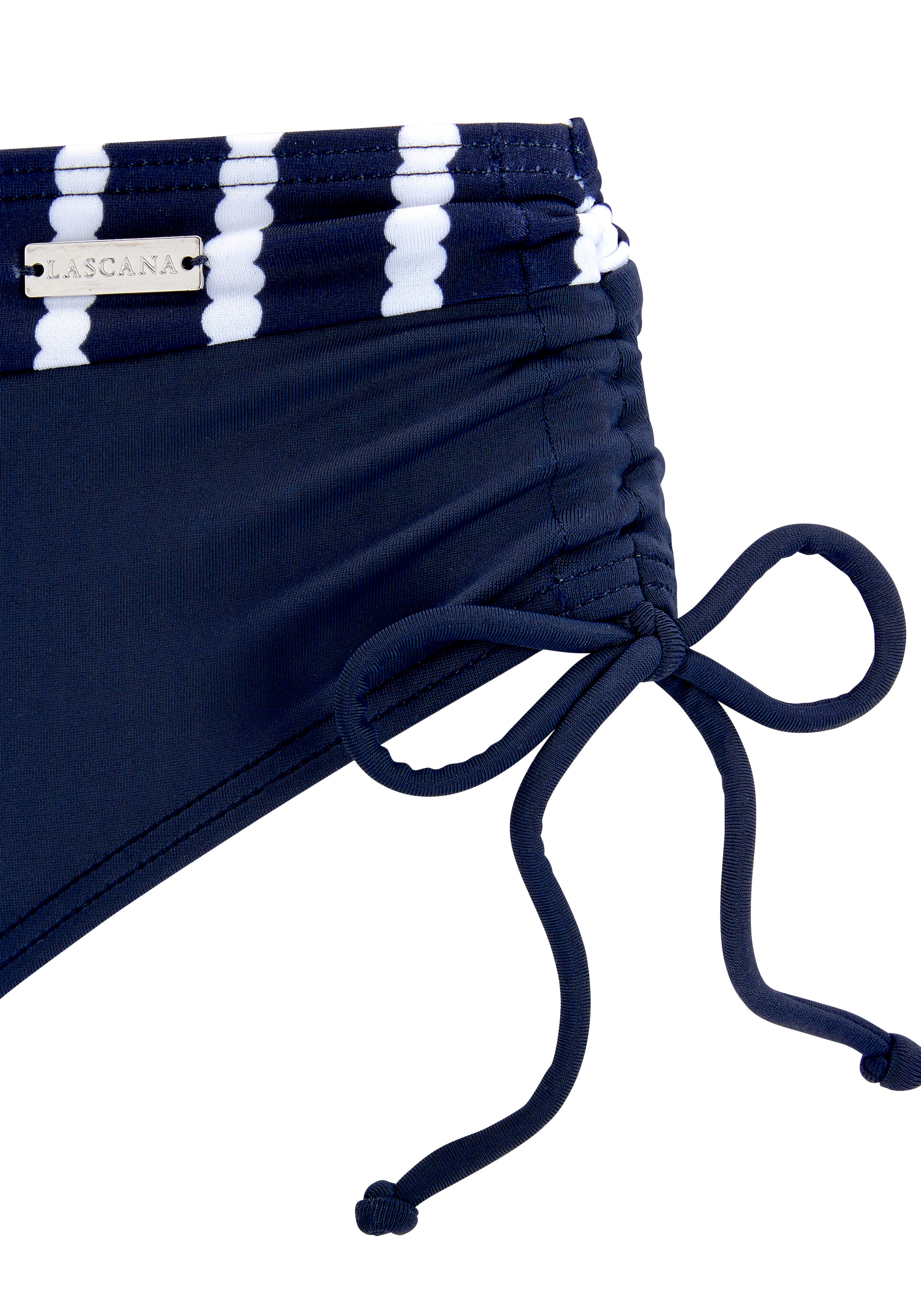 LASCANA Bügel-Bikini, mit höherer geschnittener Bikini-Hose