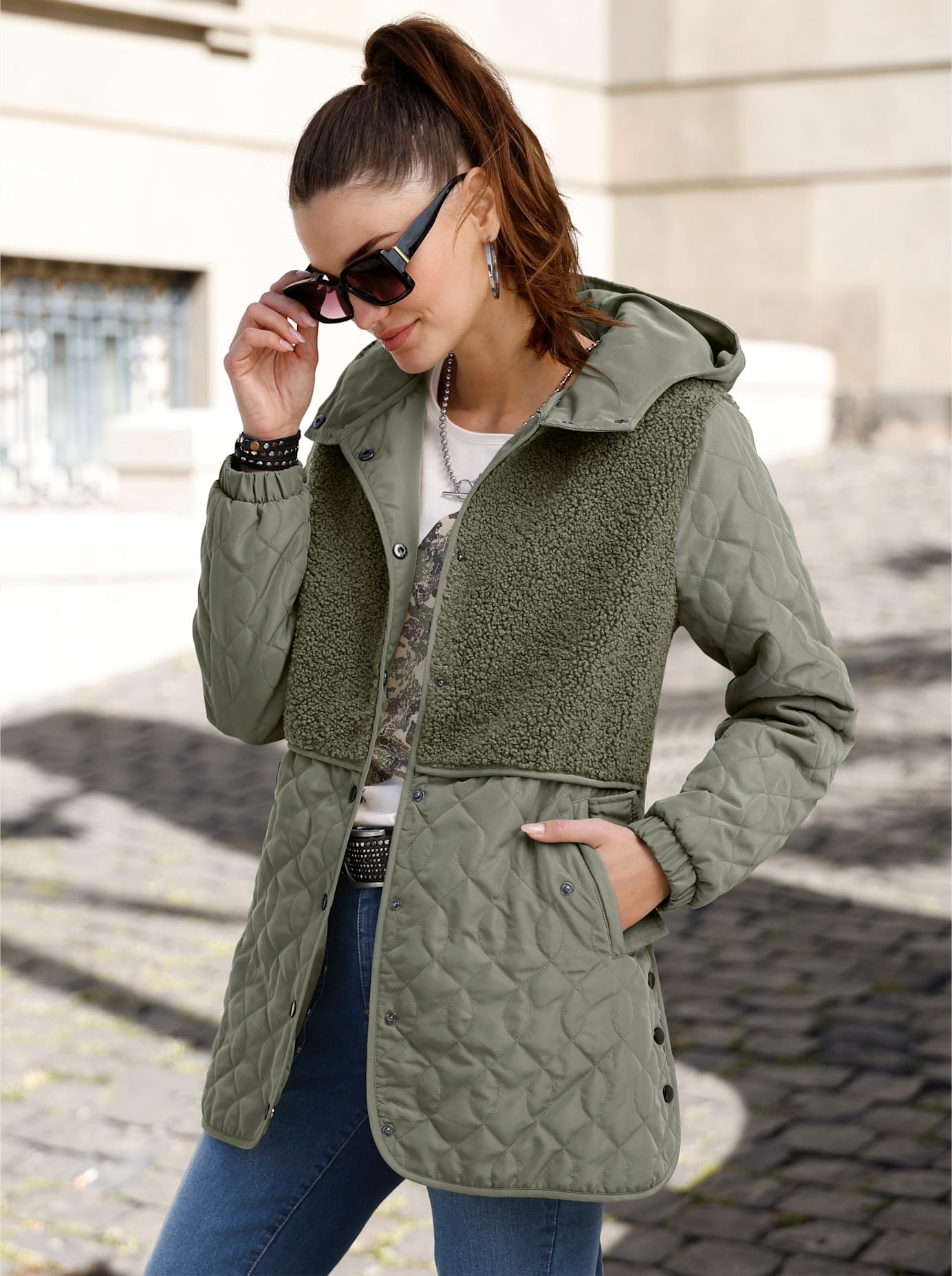 Classic Basics Steppjacke mit Kapuze
