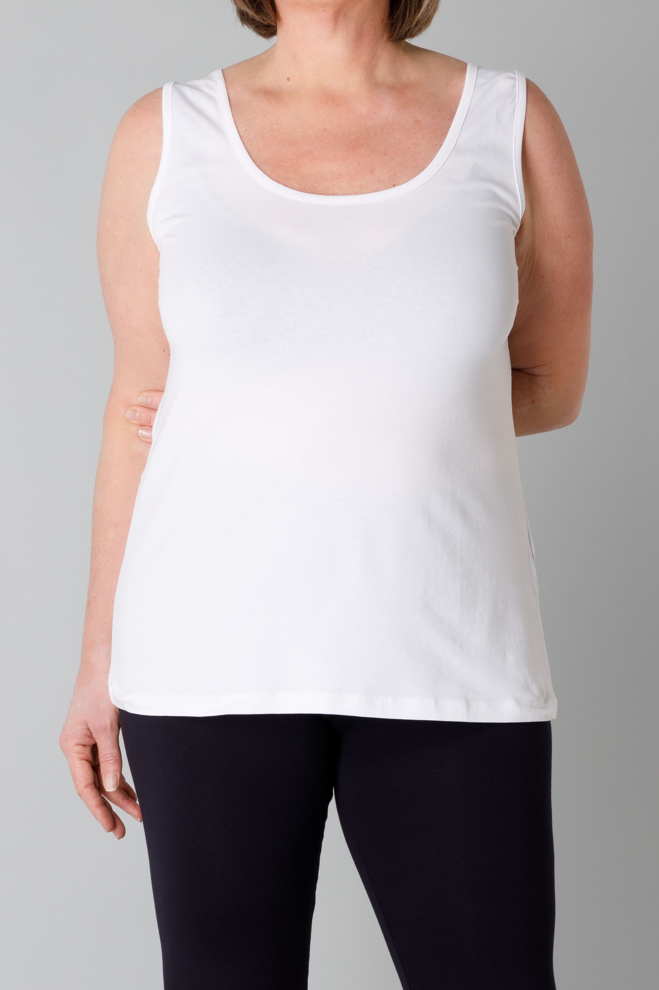 Base Level Curvy Tanktop, in grossen Grössen