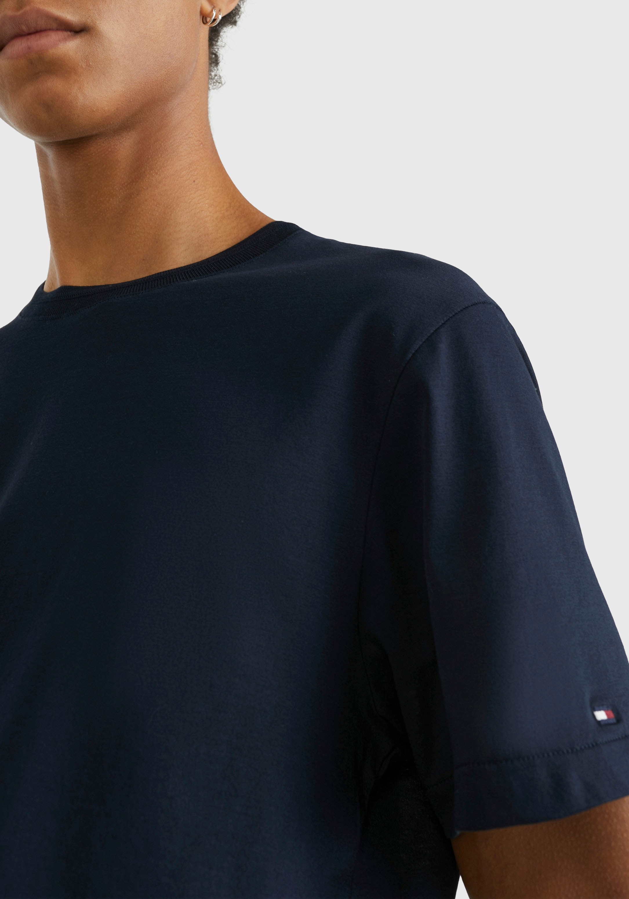 T-Shirt Tommy Basic-Look im »DC Hilfiger TEE«, MERCERIZED online ESSENTIAL kaufen | TAILORED klassischen Jelmoli-Versand