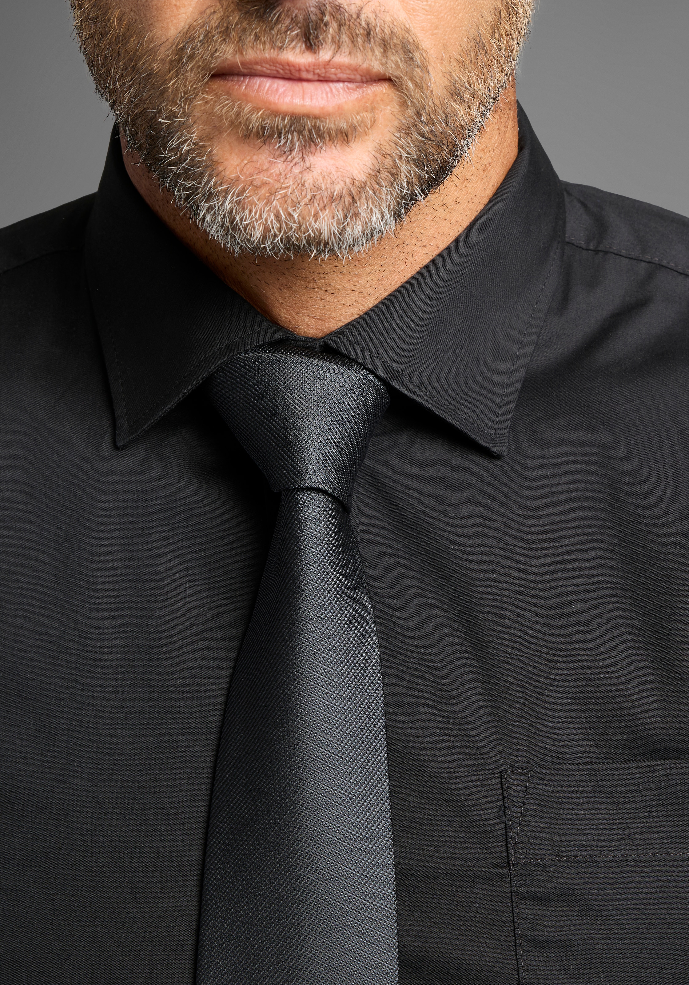 Mans World Krawatte mit nimalistischem ton-ton Streifen Design