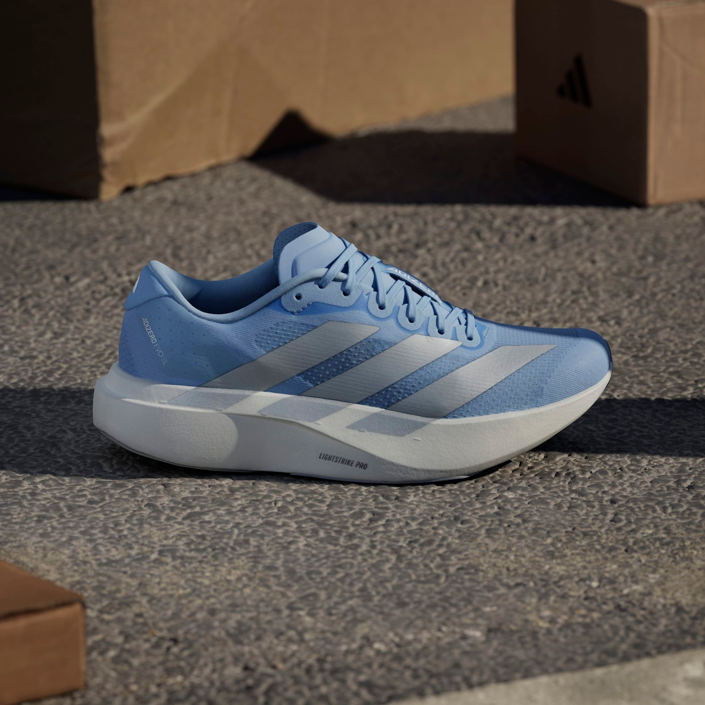 adidas Performance Laufschuh, angelehnt an das Design vom Adios Pro Evo