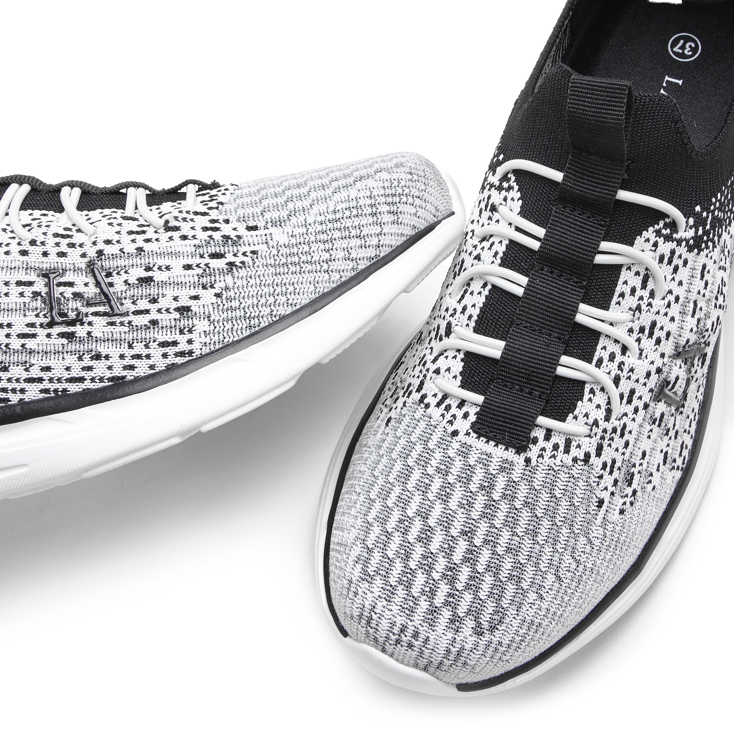 LASCANA Sneaker »Slipper, Halbschuh,«, bequem zum Reinschlüpfen mit elastischen Schnürbändern Unisex VEGAN