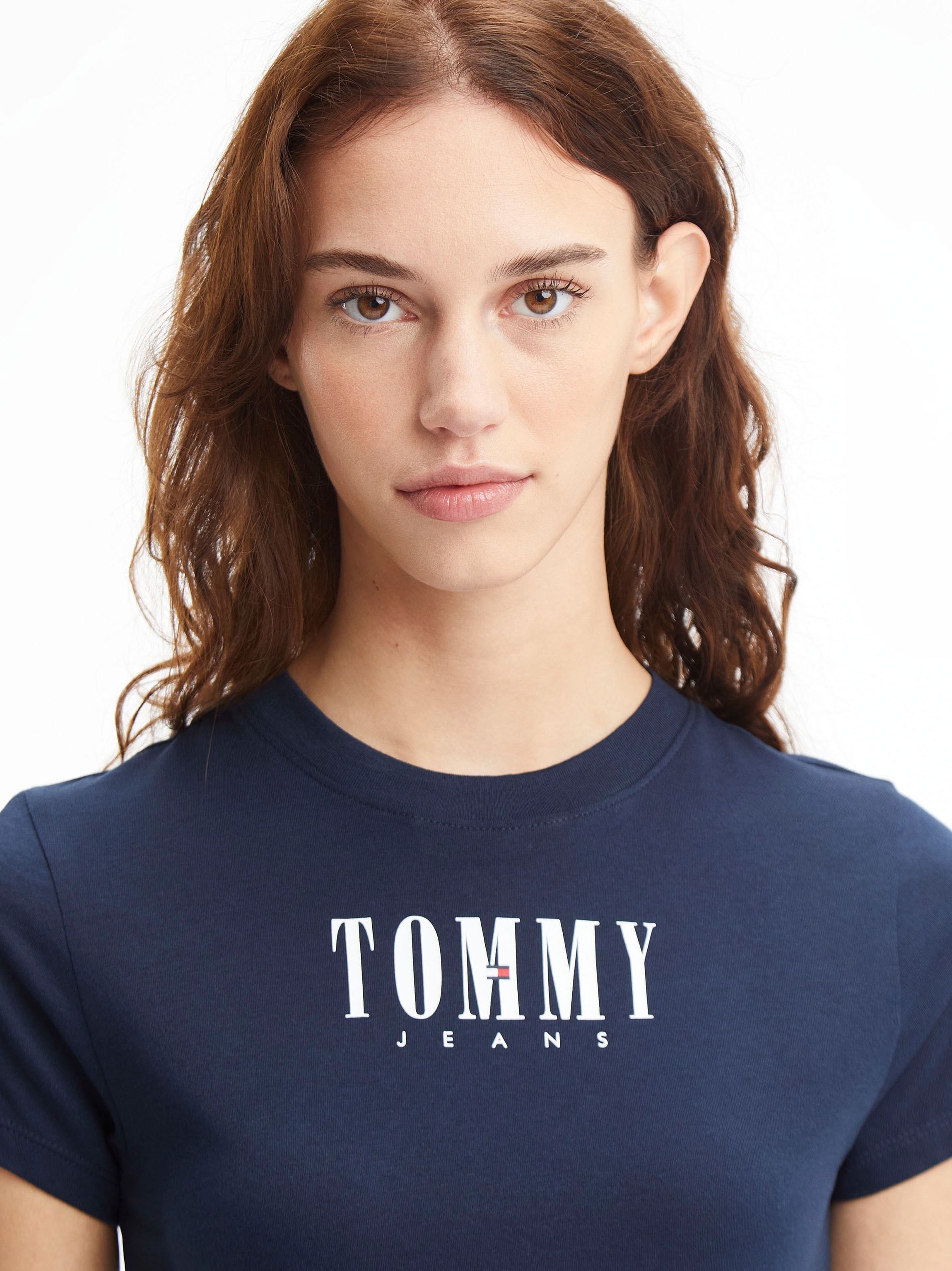 Tommy Jeans Kurzarmshirt »TJW BABY ESSENTIAL LOGO 2 SS«, mit Tommy Jeans  Logo-Schriftzug online bestellen | Jelmoli-Versand