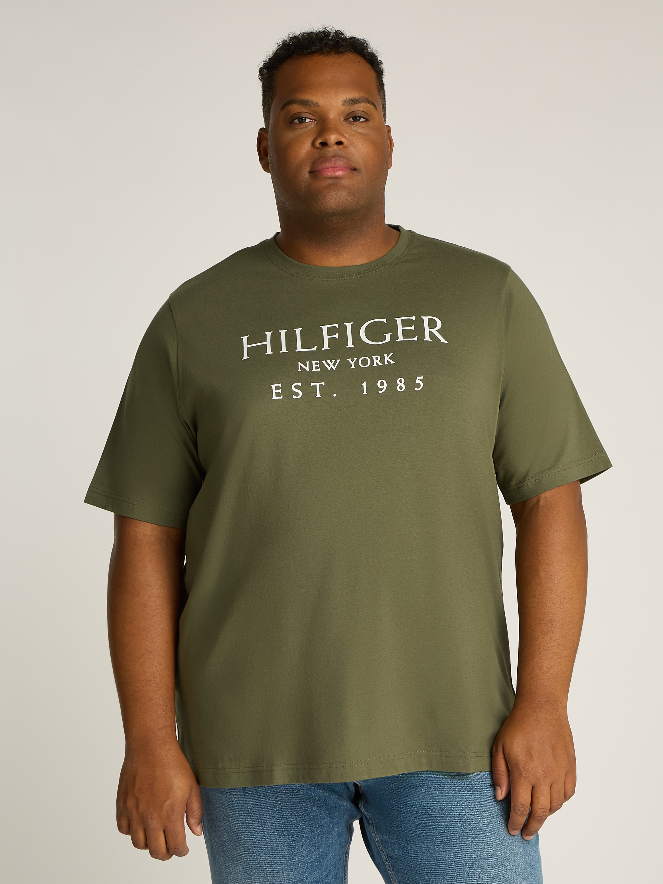 Rundhalsshirt »BT-BIG HILFIGER TEE-T«, in Grossen Grössen, mit Logoschriftzug, Rundhals