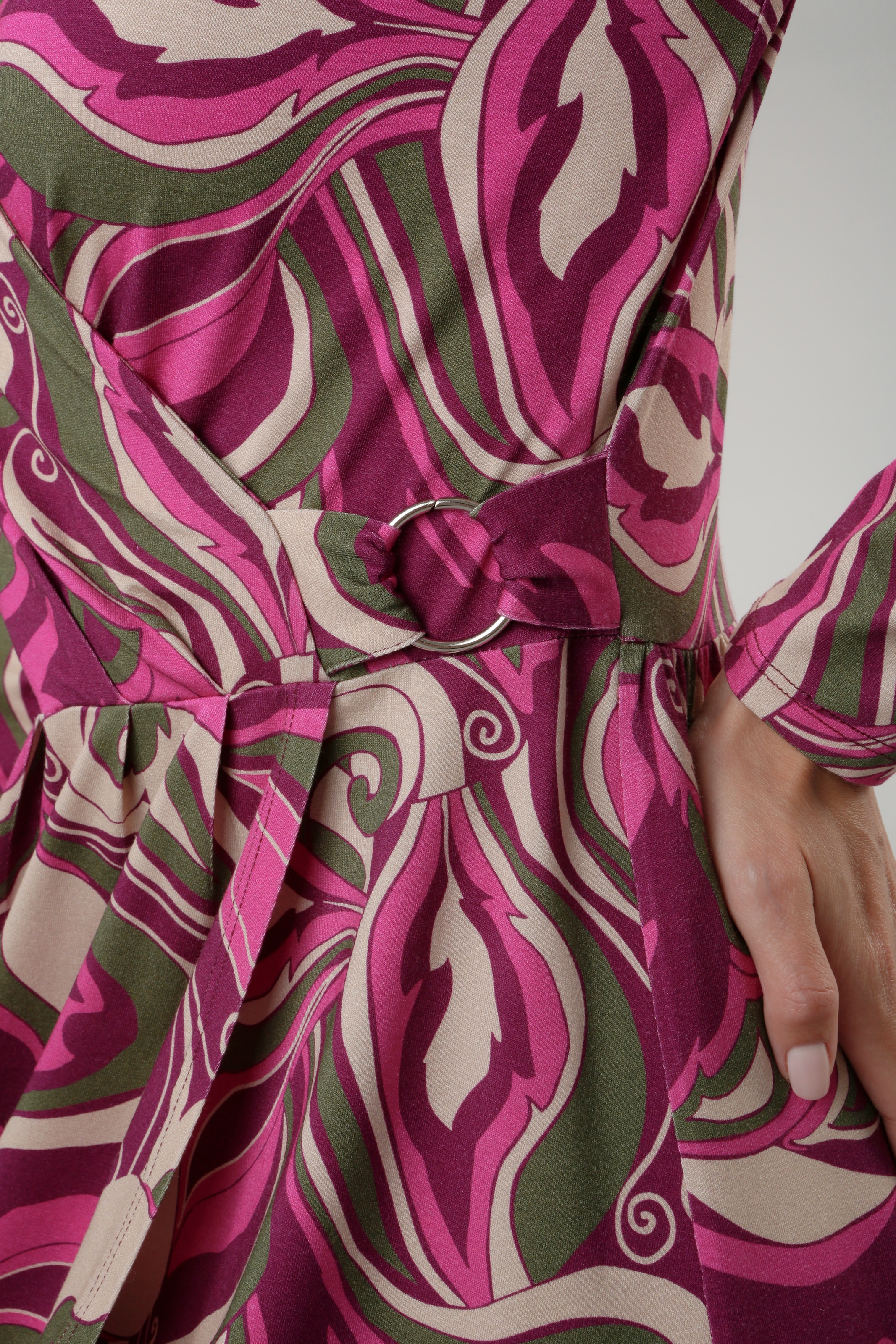 Aniston SELECTED Jerseykleid, | Jelmoli-Versand bestellen mit online silberfarbenem Zierring