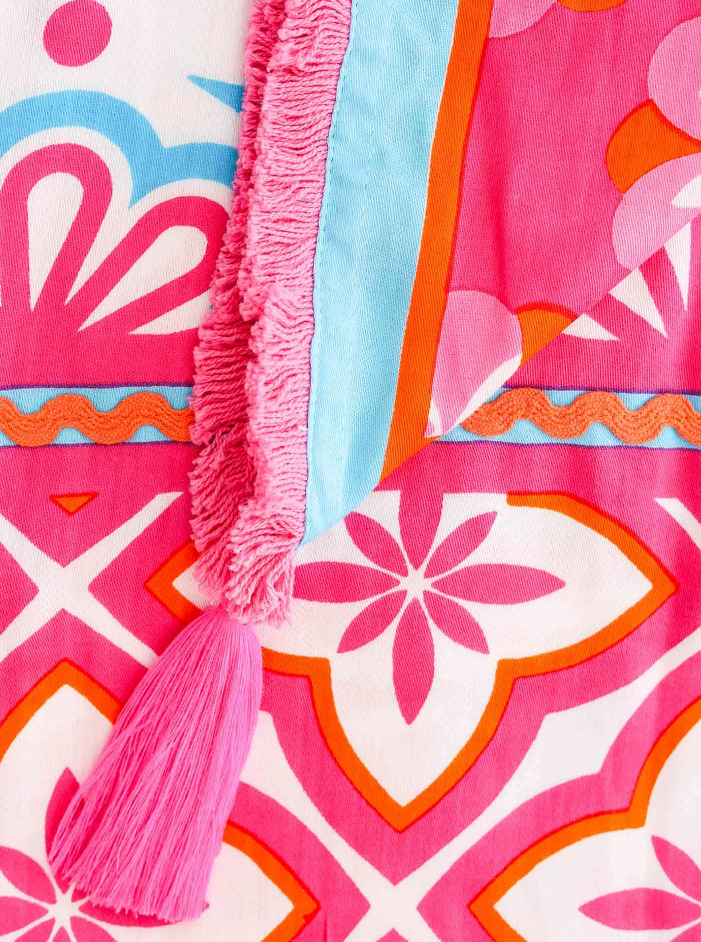 Zwillingsherz Modetuch, mit Allover-Print, Tasseln und kleiner Fransenkante