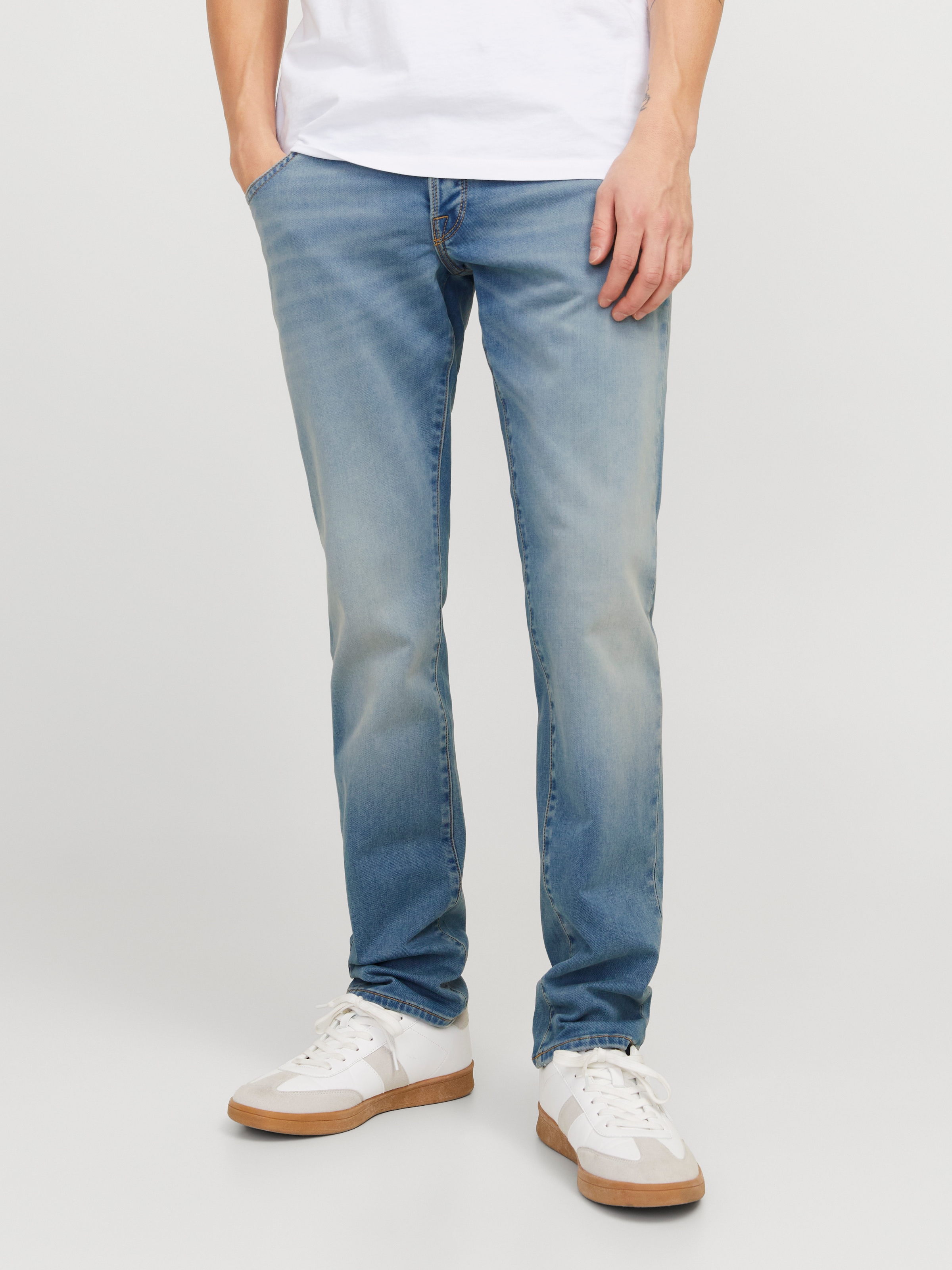 Jack & Jones Tapered-fit-Jeans »JJIMIKE mit Stretch, Used-Look und bequemer Passform« mit Abriebeffekten