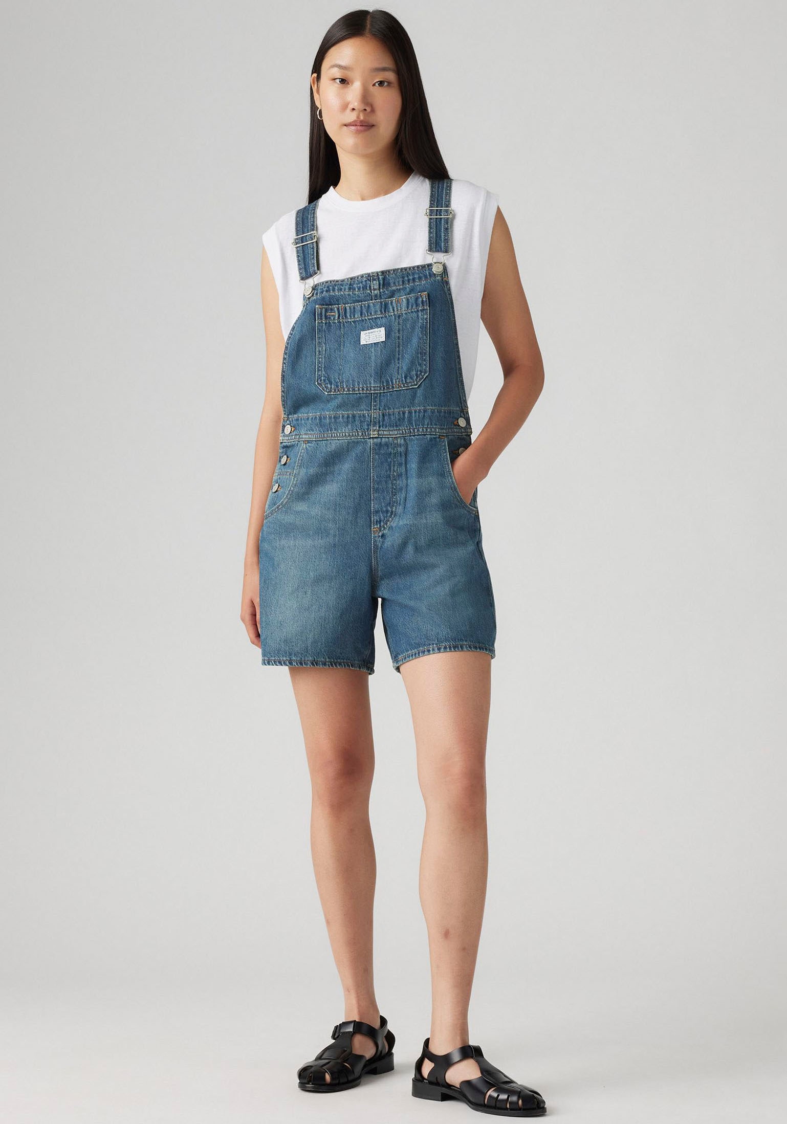Levi's® Latzhose »UTILITY SHORTALL« Sommerhose im Five-Pocket Style