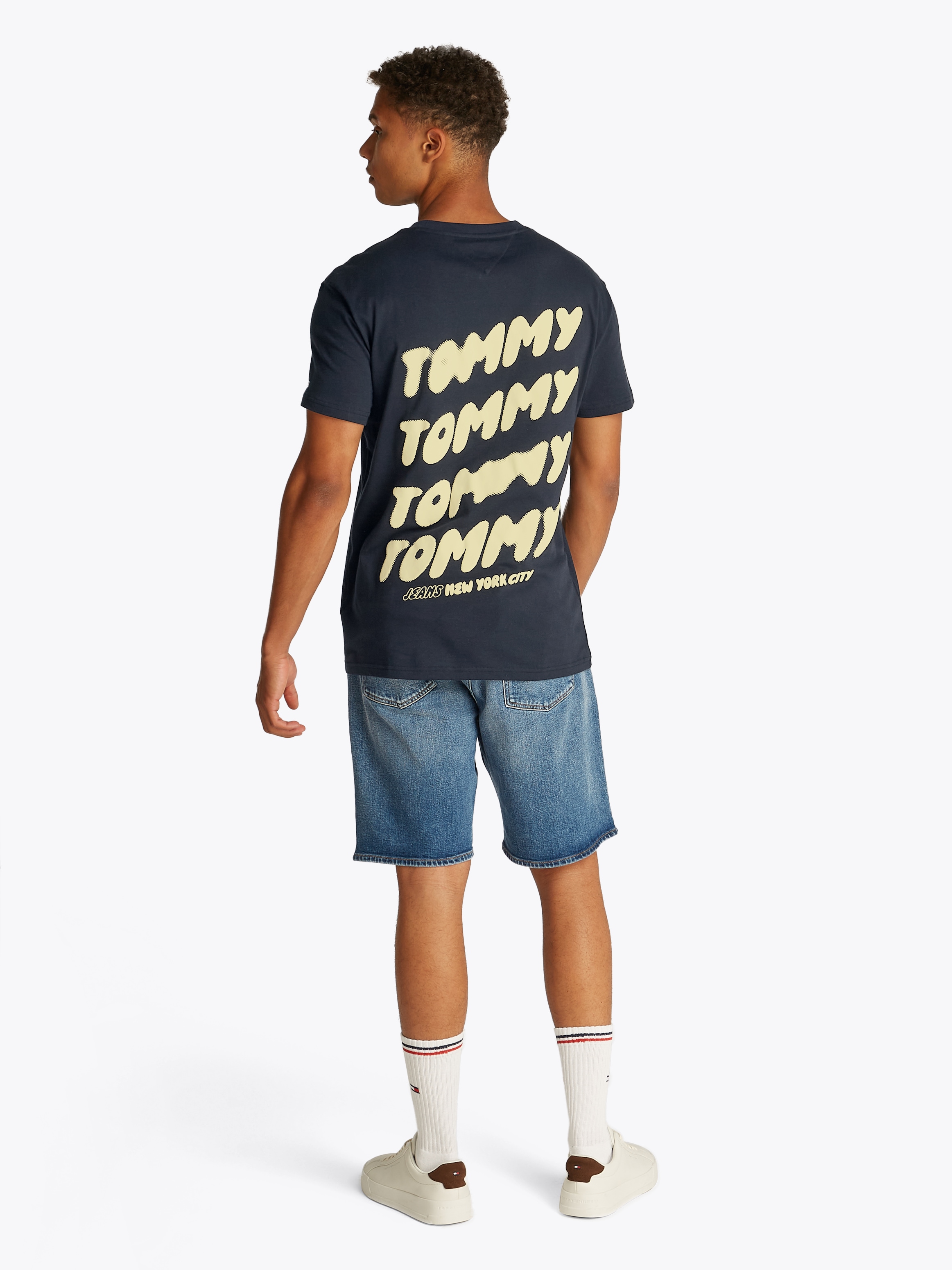 Tommy Jeans Kurzarmshirt »TJM REG BUBBLE BACK SS TEE EXT«, Mit Rundhalsausschnitt