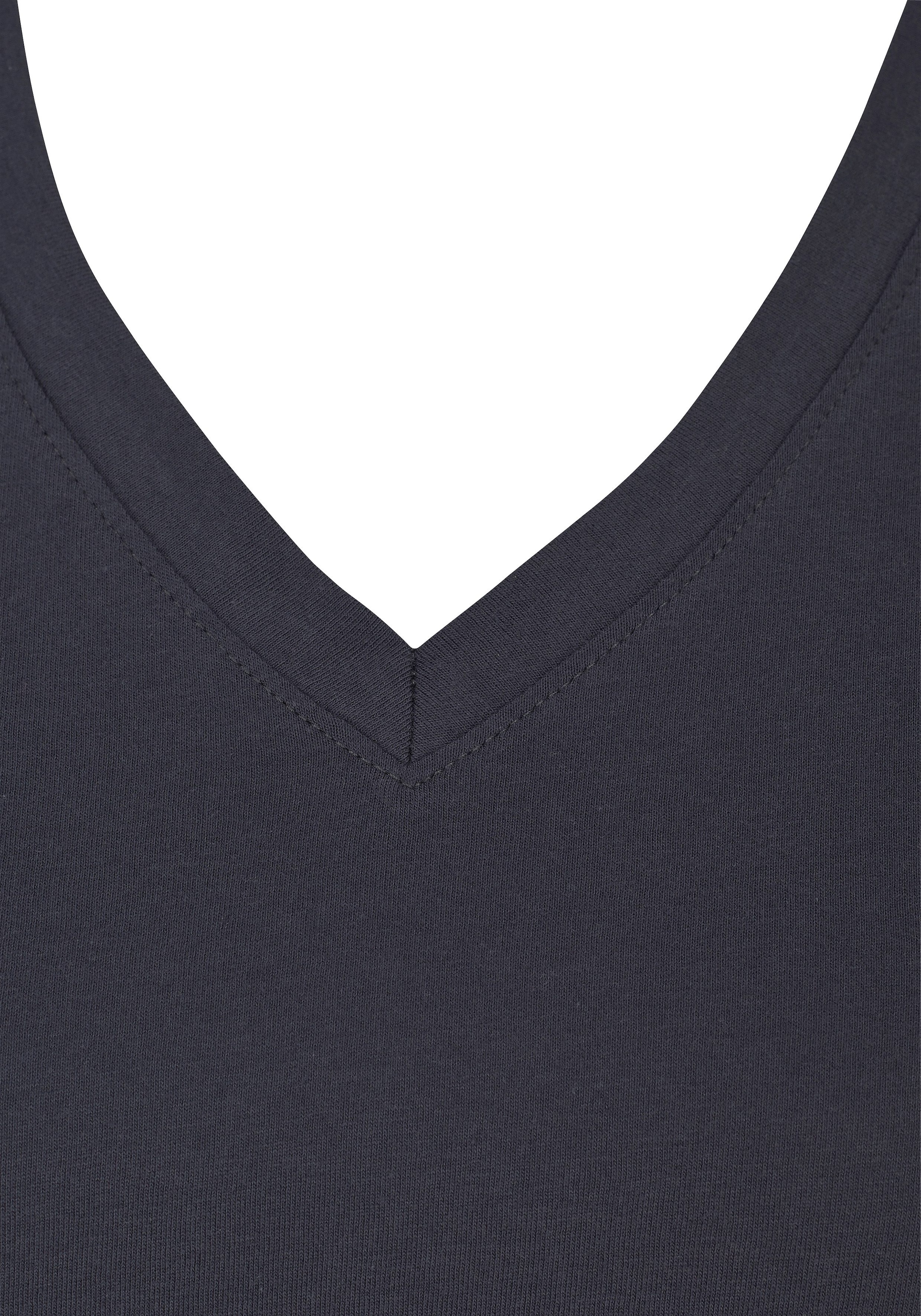 H.I.S Capri-Pyjama, (2 tlg., 1 Stück), mit karierter Hose und passendem  Basic-Shirt online shoppen bei Jelmoli-Versand Schweiz
