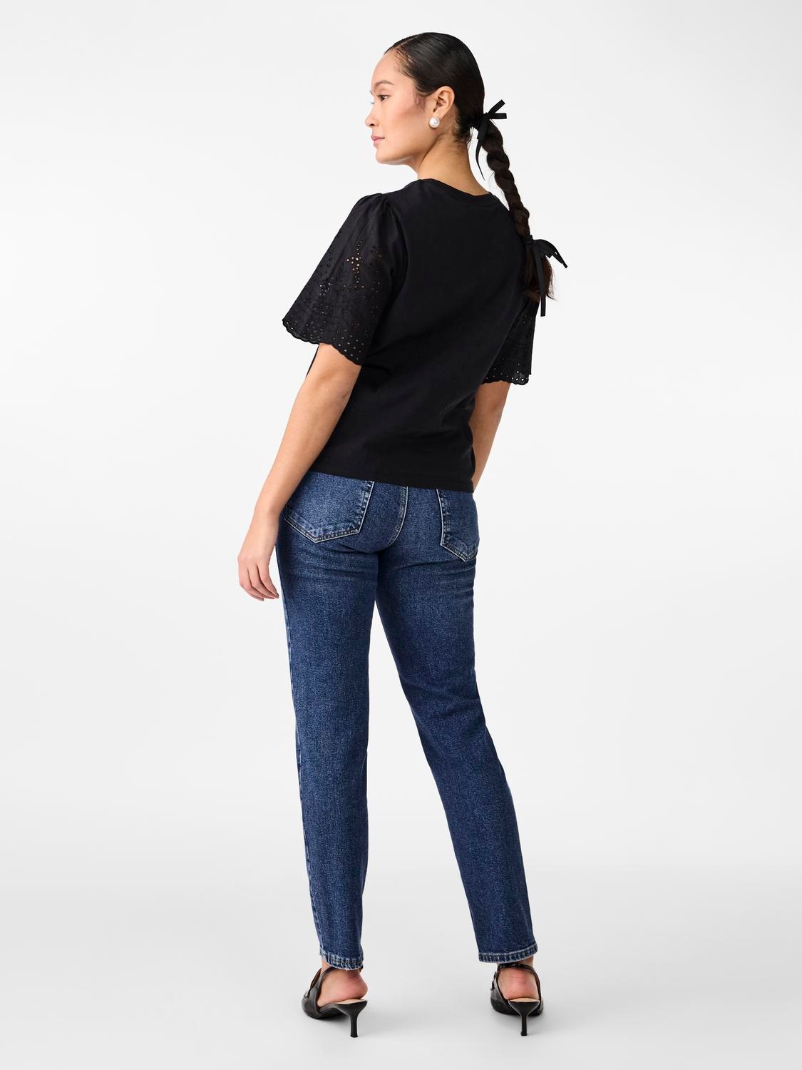Y.A.S Kurzarmshirt »YASLEX SS TOP W. EMB SLEEVES S. NOOS«, mit Lochstickerei