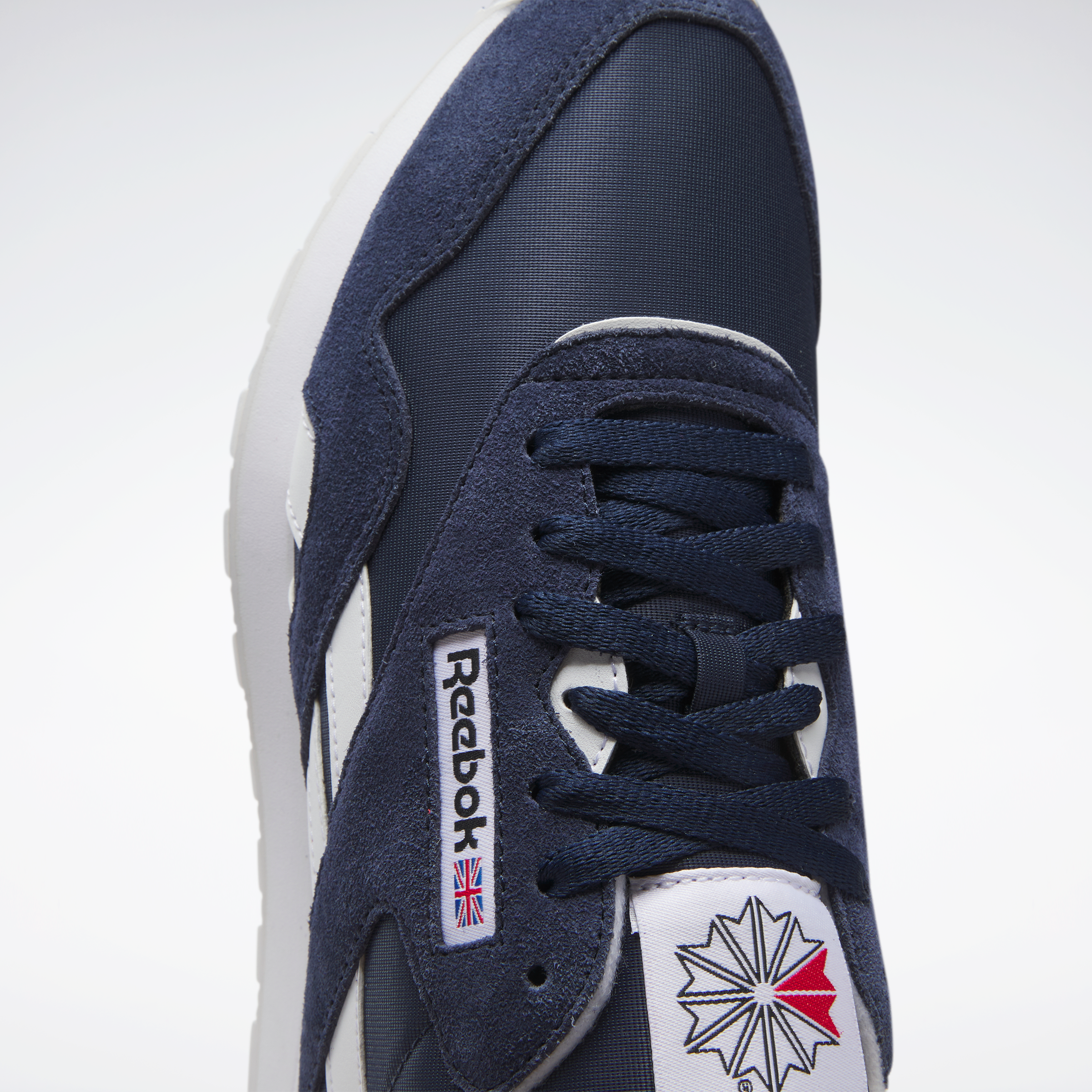 Reebok Classic Sneaker »CL NYLON«