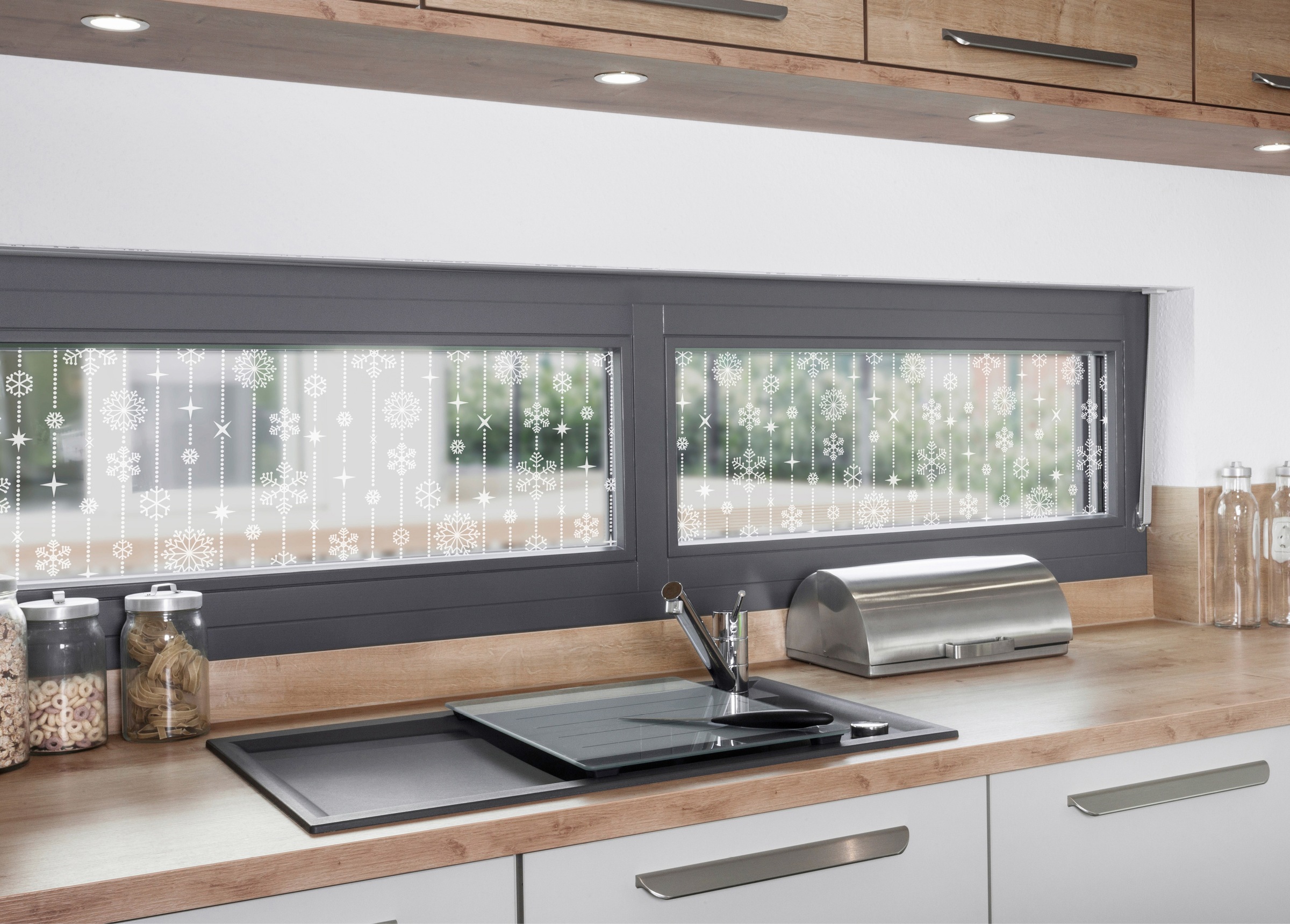 MySpotti Fensterfolie »Look Schneeflocken white«, halbtransparent, glattstatisch haftend, 200 x 30 cm, statisch haftend