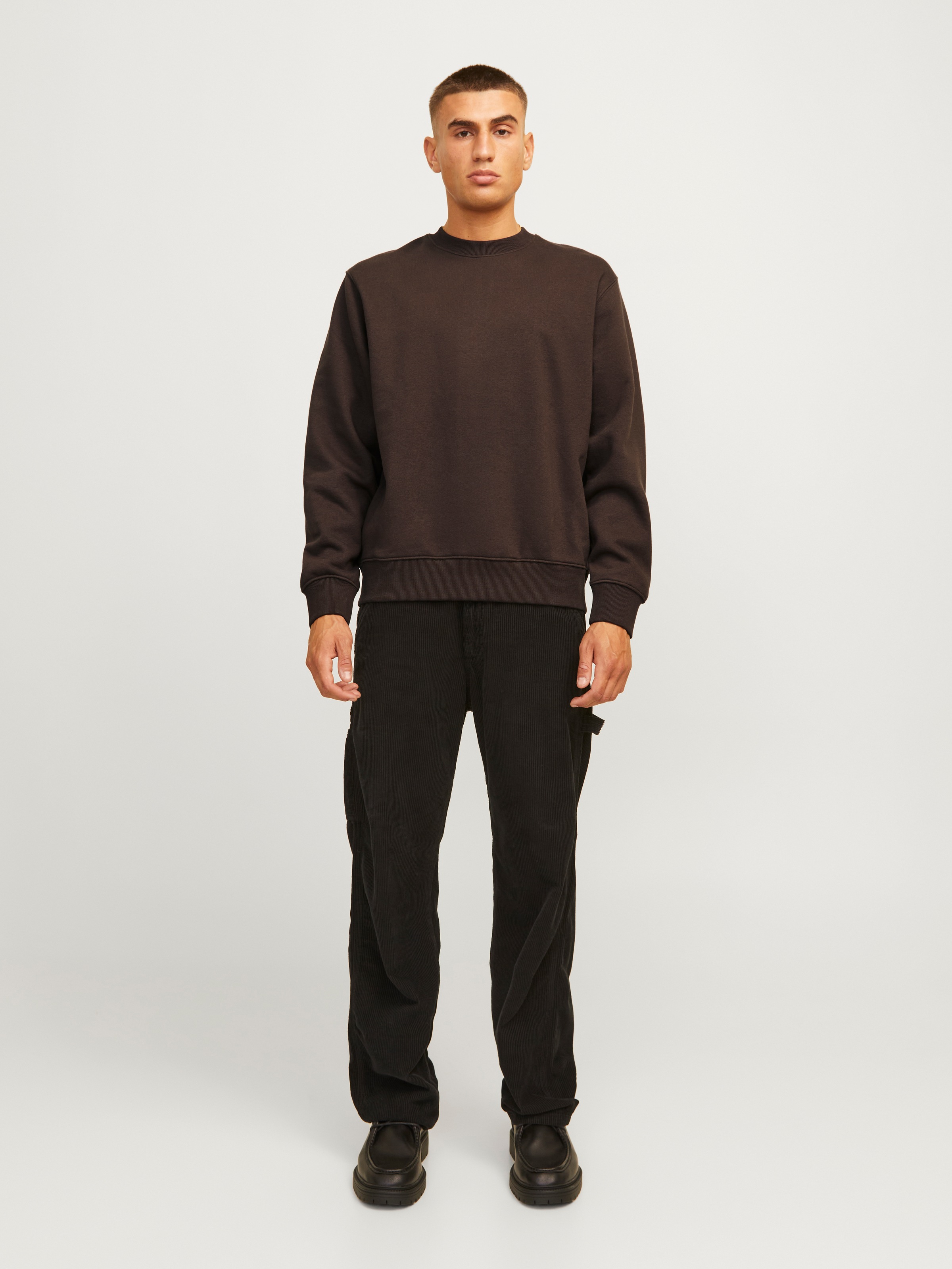 Jack & Jones Sweatshirt »JJEURBAN EDGE SWEAT CREW NECK NOOS«, mit Rippbündchen