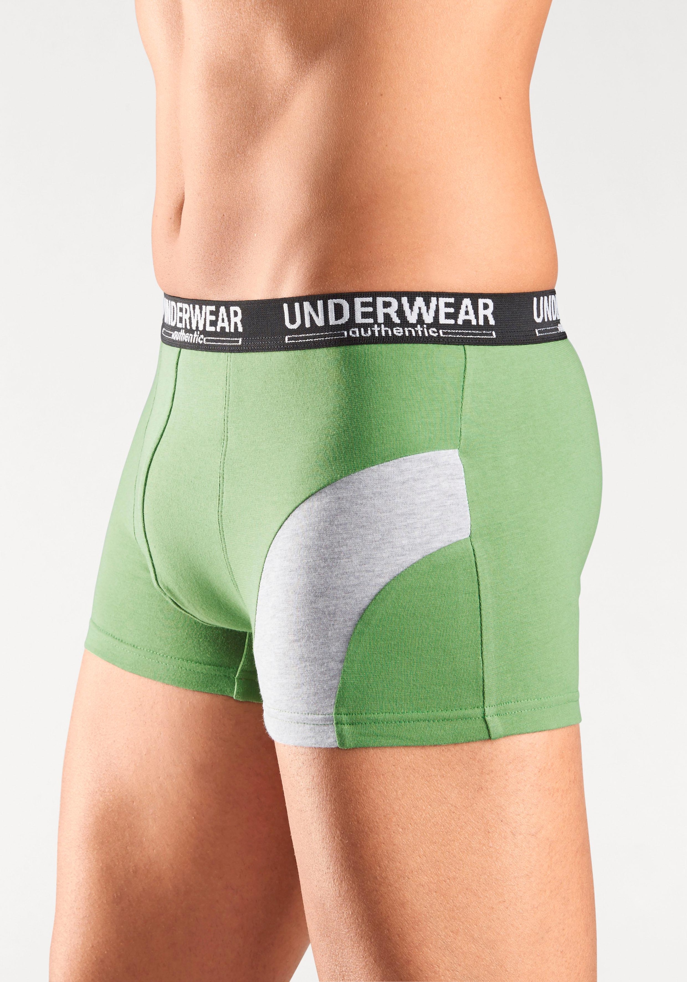 AUTHENTIC UNDERWEAR Boxer, (Packung, 4 St.), mit kontrastfarbenen Einsatz