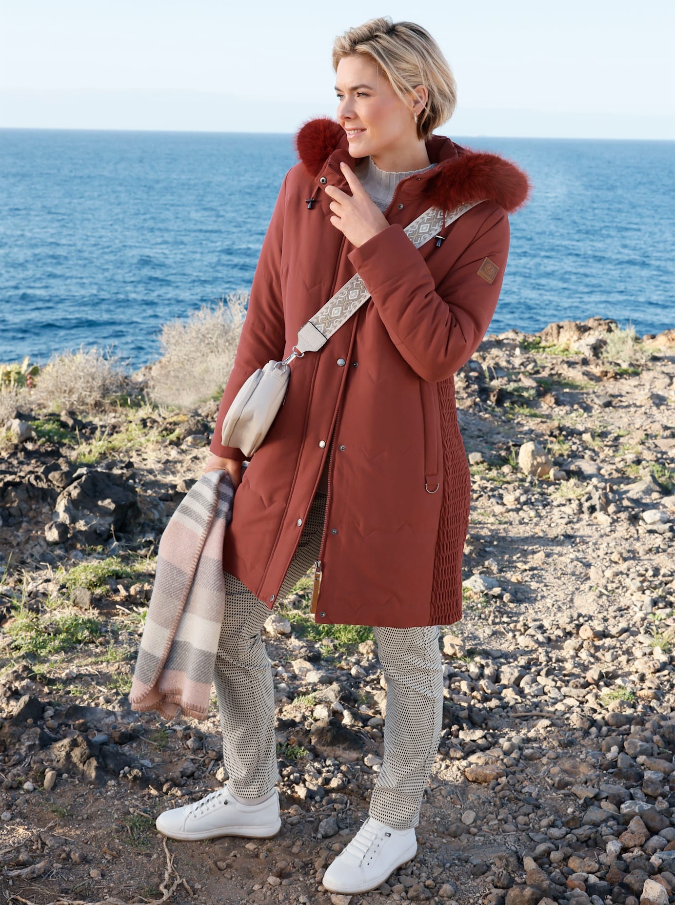 Casual Looks Steppjacke mit Kapuze