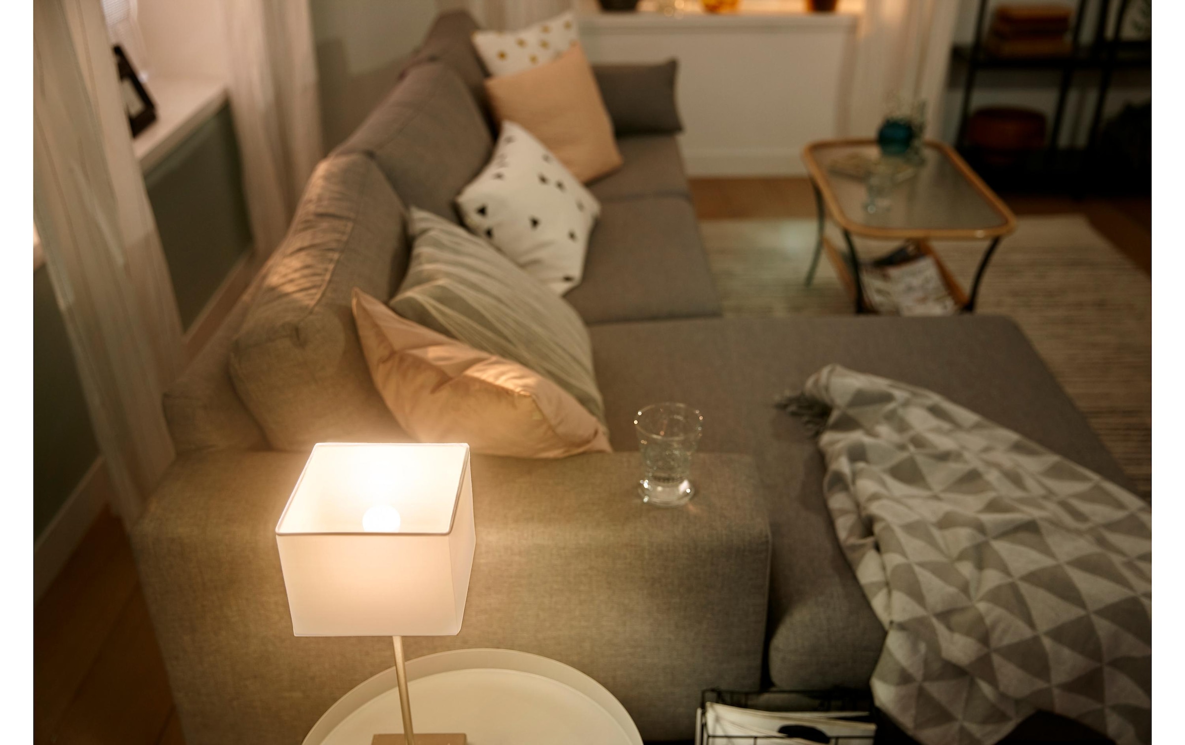 Philips Hue Spezialleuchtmittel »Philips Hue White E14 Luster Einzelpack«