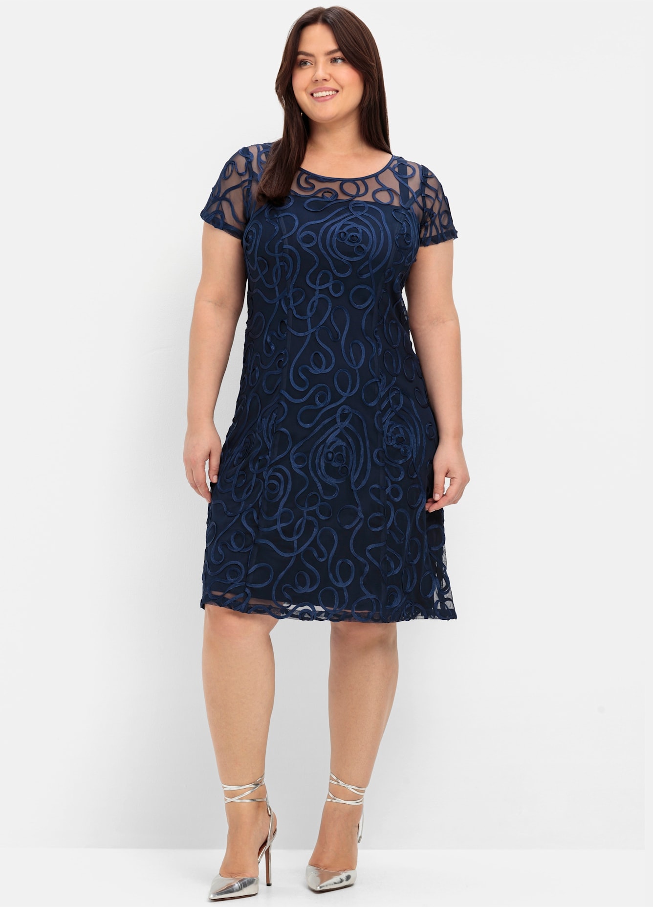 Sheego Spitzenkleid »Spitzenkleid«