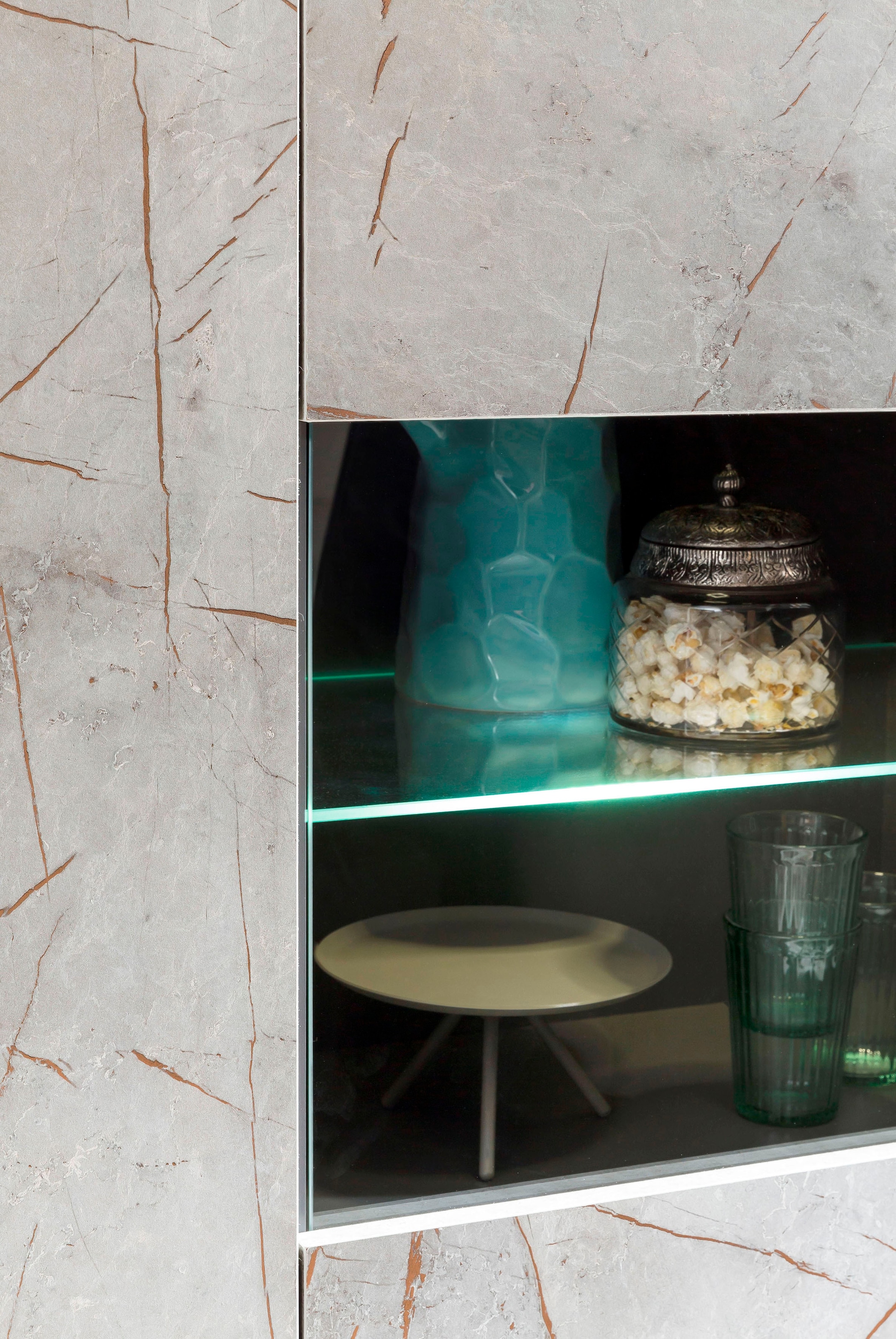 Home affaire Vitrine »Stone Marble«, mit einem edlen Marmor-Optik Dekor, Breite  95 cm online shoppen | Jelmoli-Versand