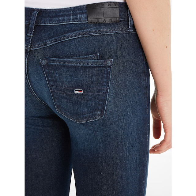 Tommy Jeans Bequeme Jeans »Scarlett«, mit Ledermarkenlabel online bestellen  bei Jelmoli-Versand Schweiz