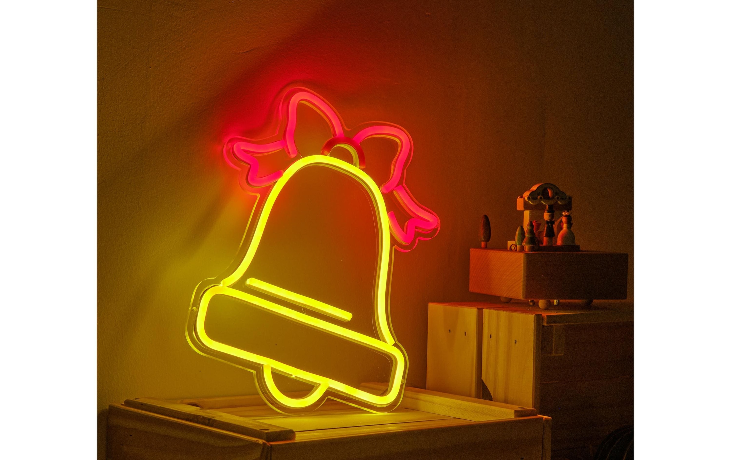 Dekolicht »Vegas Lights Weihnachtsglocke 22 x 30 cm«