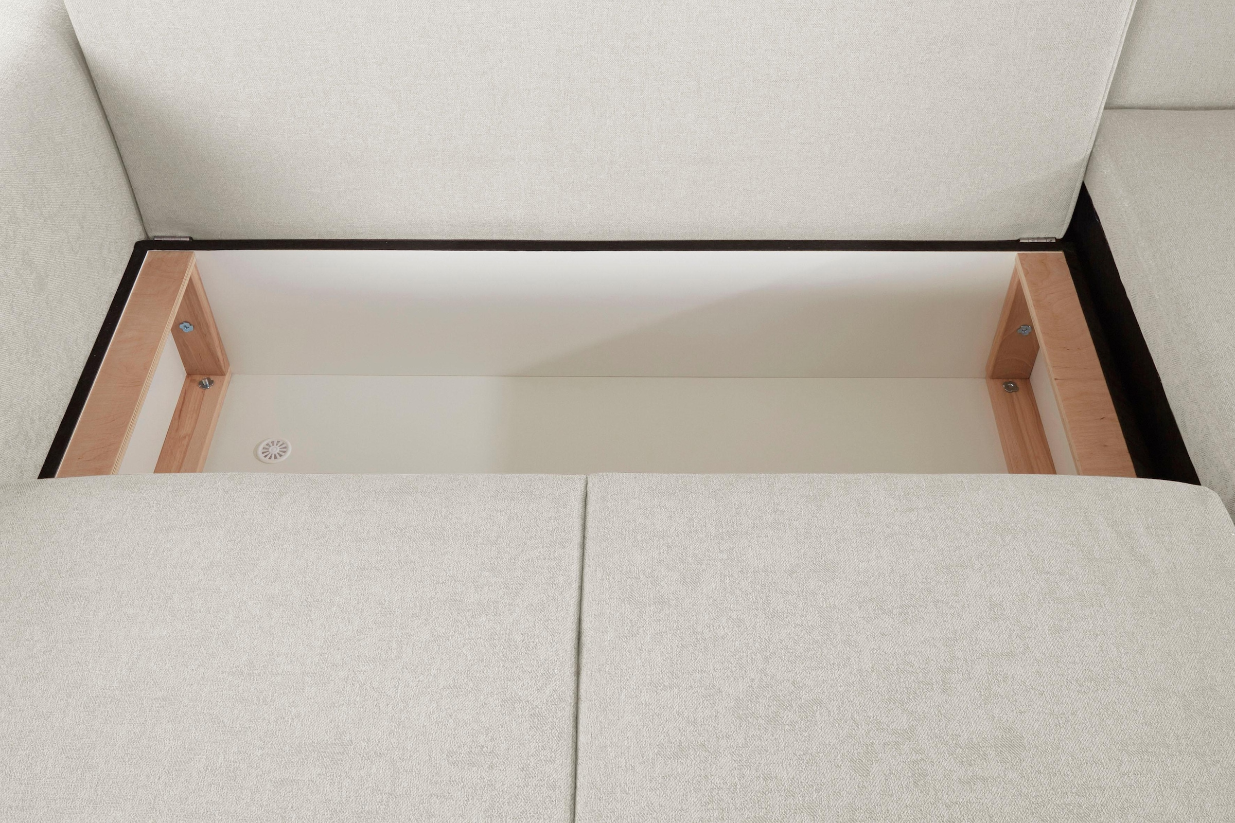 Guido Maria Kretschmer Home&Living Ecksofa »Györ«, L-Form, wahlweise mit Bettfunktion und Bettkasten incl. 2 Zierkissen