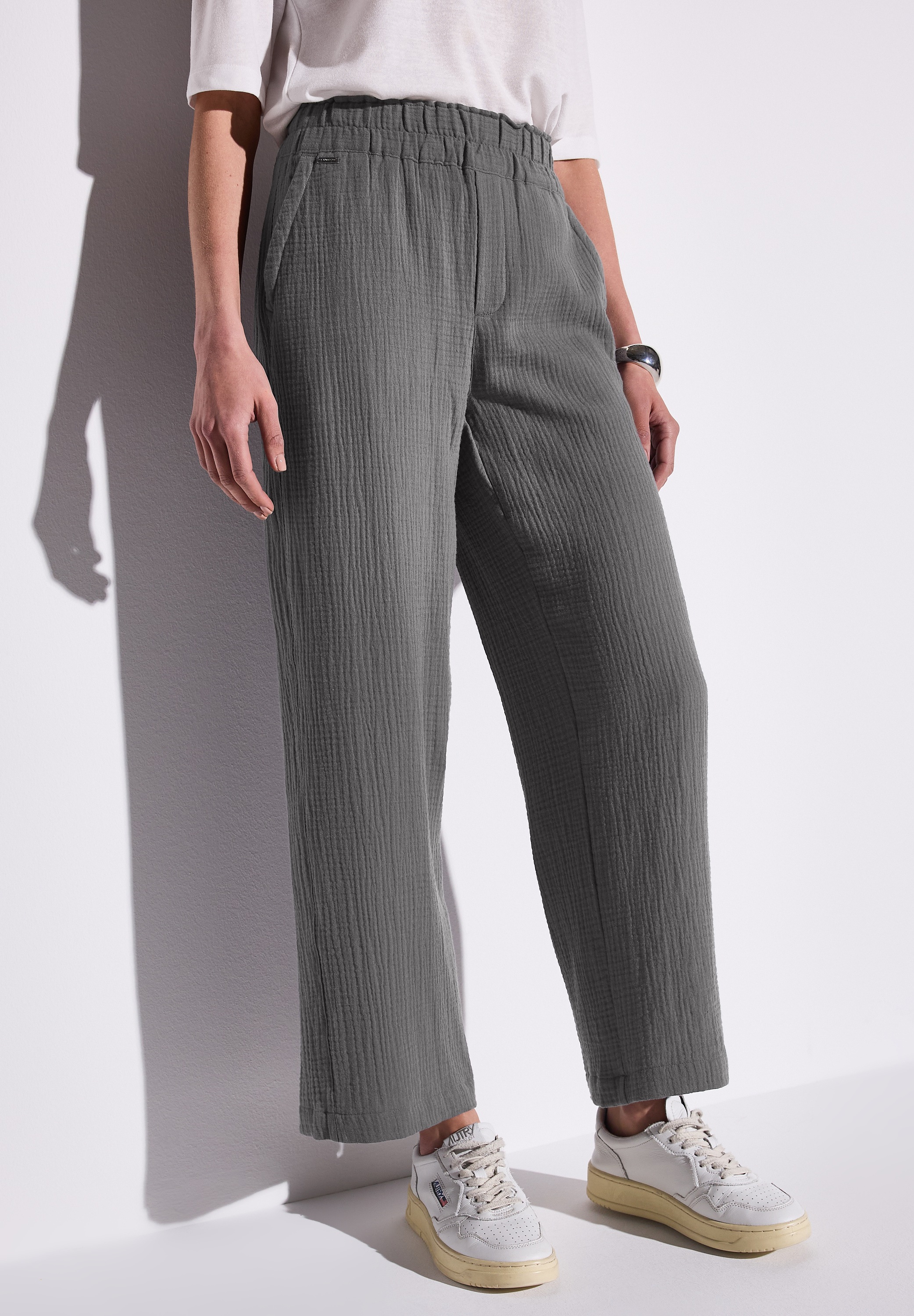 STREET ONE Stoffhose Sommerhose in Struktur-Optik