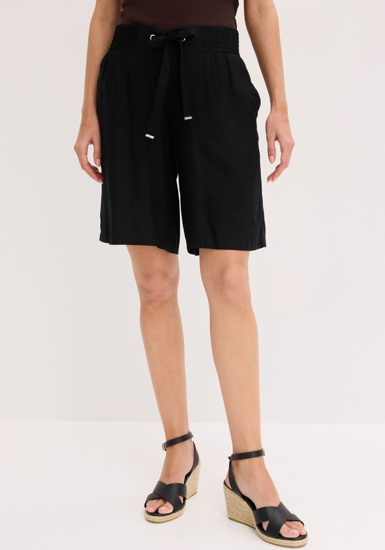 bonprix Bermudas aus Viskose, mit elastischem Bund, Loose Fit, sportlicher Stil