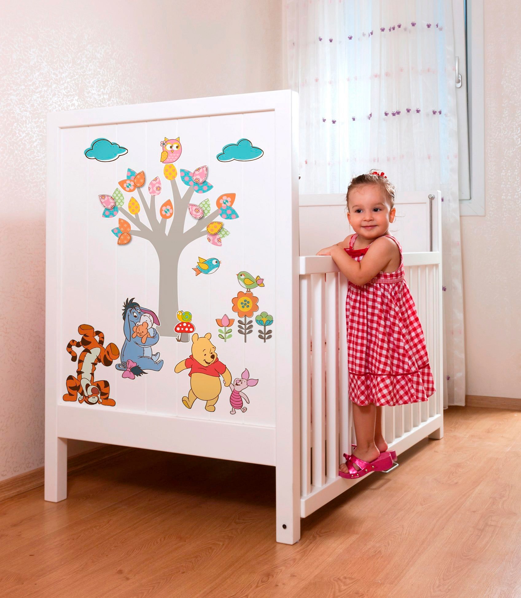 Komar Wandtattoo »Winnie the Pooh Nature Lovers - Grösse 50 x 70 cm«, (14 St.), selbstklebend, Wandsticker, Kinderzimmer