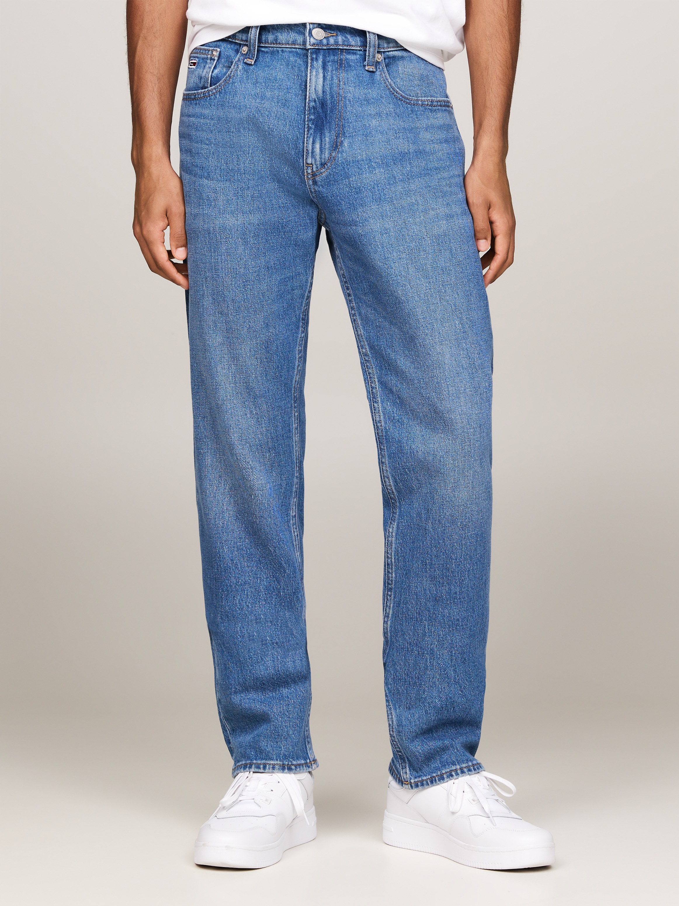 Tommy Jeans Slim-fit-Jeans »Ryan Regular Slim Straight«, Slim‑Straight‑Jeans aus hochwertigem Denim regulärer Leibhöhe