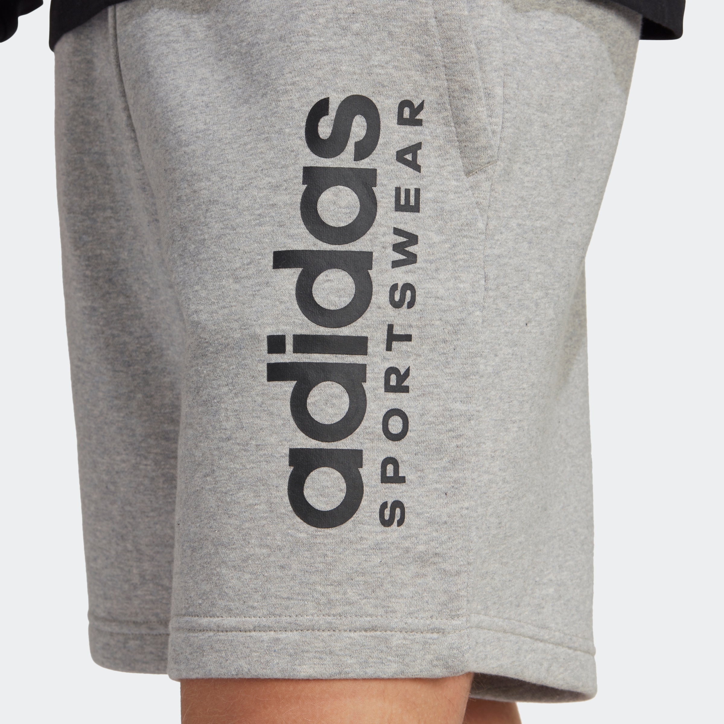 GRAPHIC«, adidas SZN Shorts (1 FLEECE tlg.) Jelmoli-Versand | »ALL Sportswear kaufen online