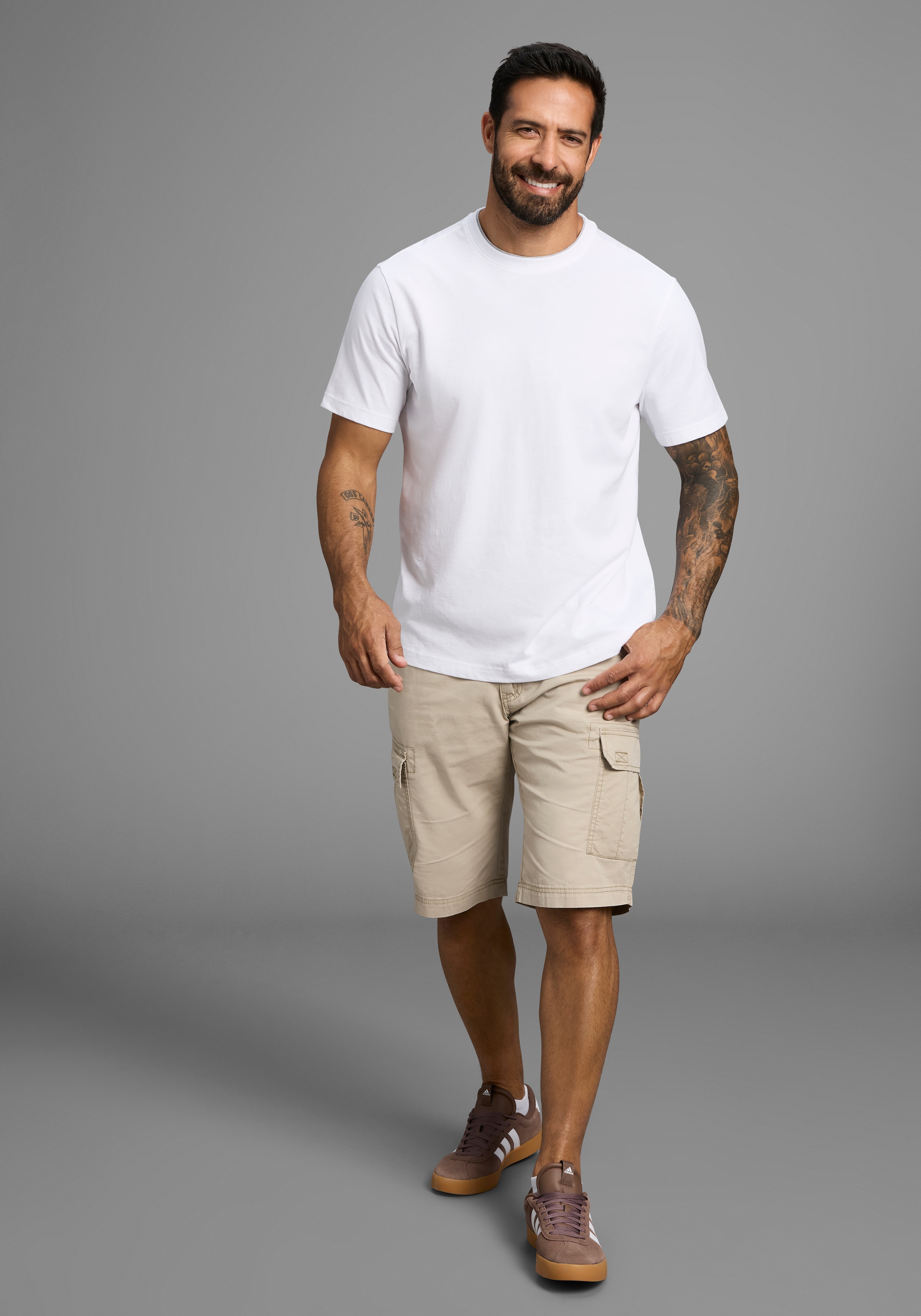 Man's World Rundhalsshirt »Neue Kollektion!«, (2-er Pack), mit kontrastfarbigen Einsatz am Halsausschnitt