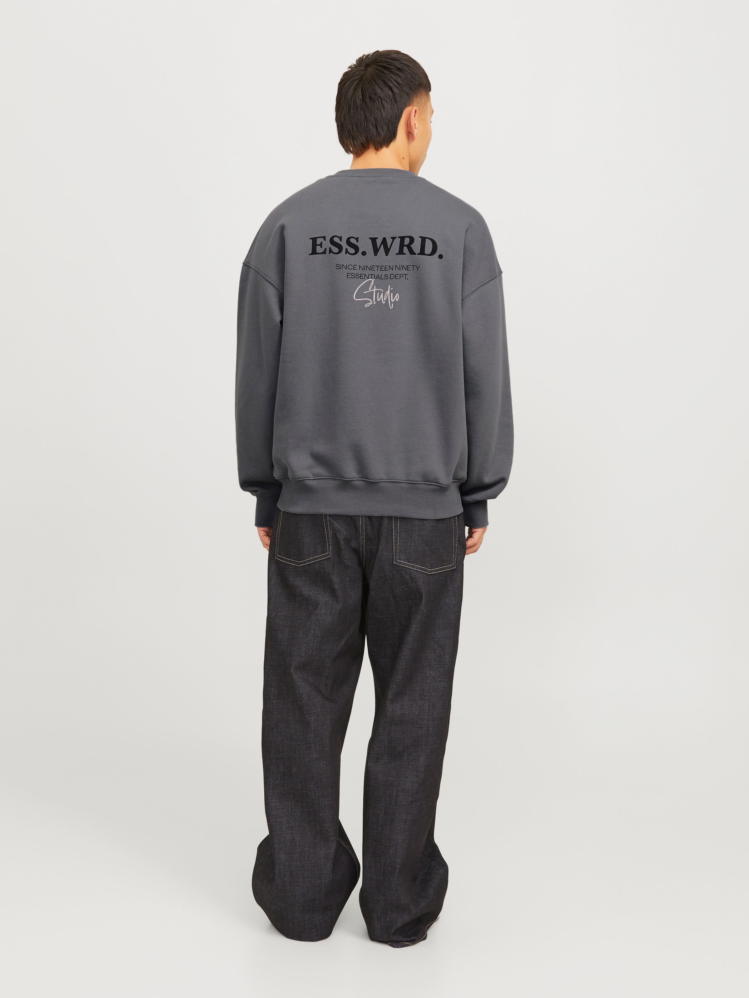 Jack & Jones Sweatshirt »JJEURBAN EDGE STUDIO SWEAT CREW NOOS«, mit Front und Back Print