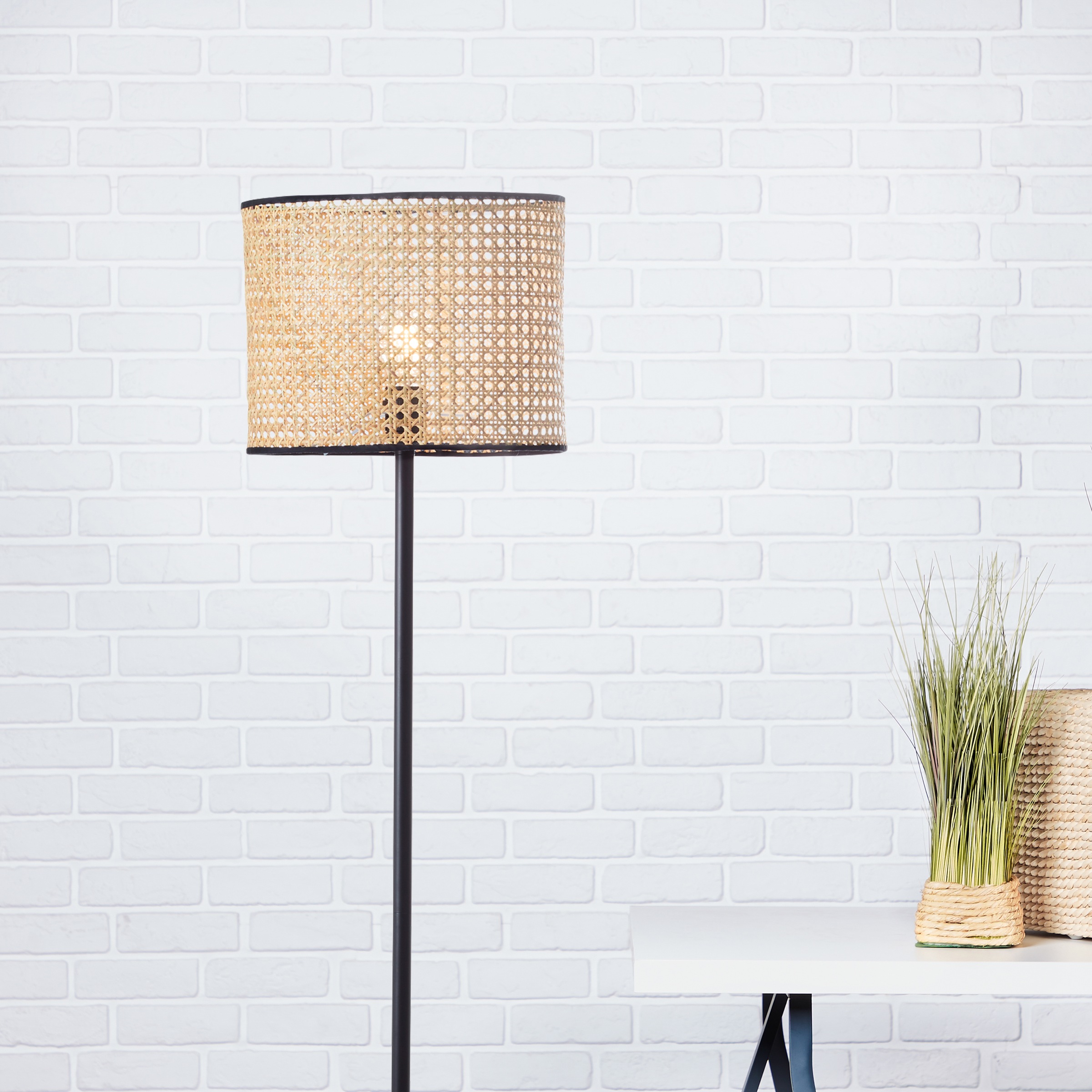 Brilliant Stehlampe »WILEY«, 1 flammig-flammig, 154 cm Höhe, Ø 30 cm, 1 x E27, Metall/Rattan, holz hell/schwarz