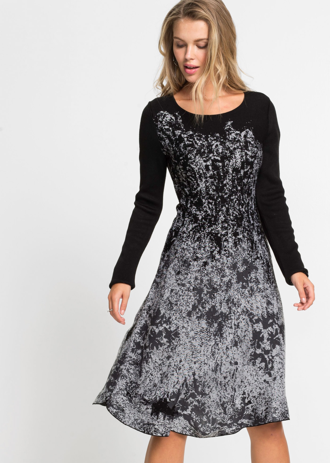 bonprix Strickkleid für besondere Anlässe, aus Polyacryl, ausgestellter Rock