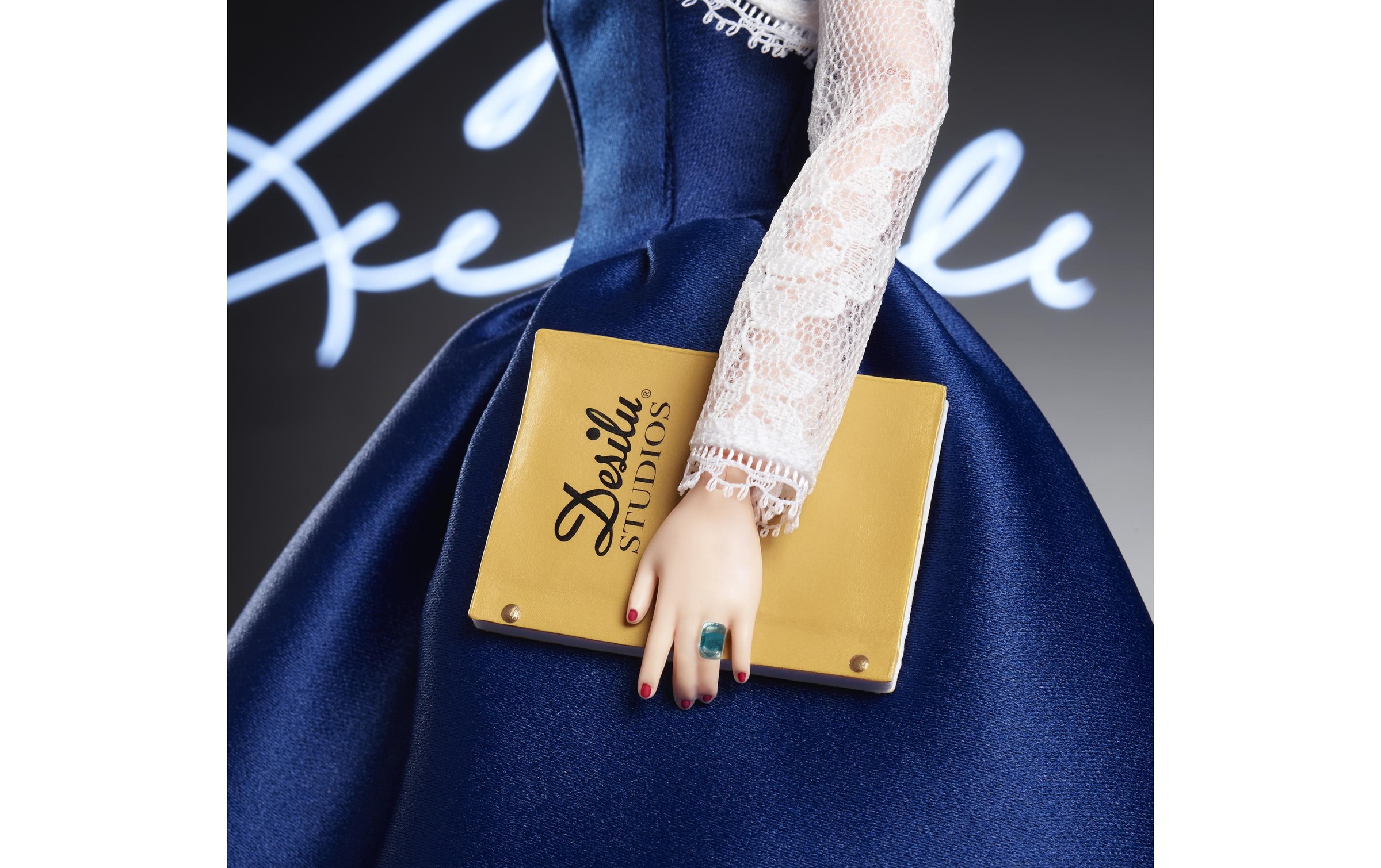 Barbie Anziehpuppe »Signature Tribute Luci«
