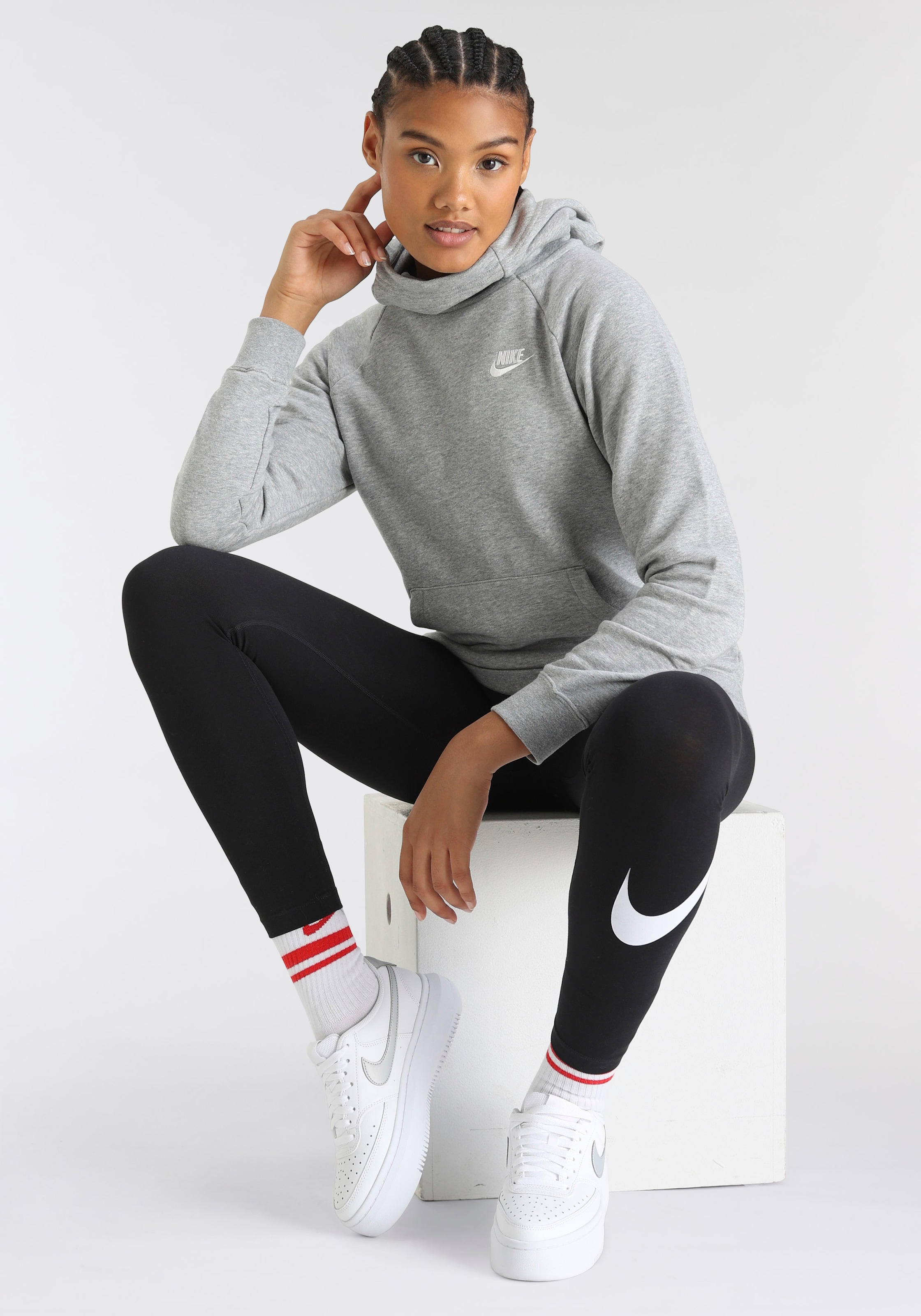 Nike Sportswear Leggings »Essential Women's Mid-Rise Swoosh Leggings«