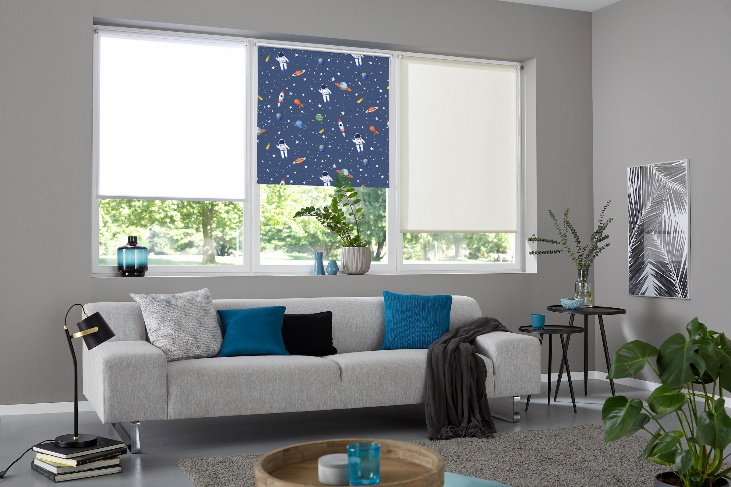 Lüttenhütt Rollo »ASTRONAUT«, verdunkelnd, Blendschutz-Sichtschutz-Verdunkelung, ohne Bohren, freihängend, Fixmass, Klemmfix, Astronaut, Kinderrollo -NEUHEIT!