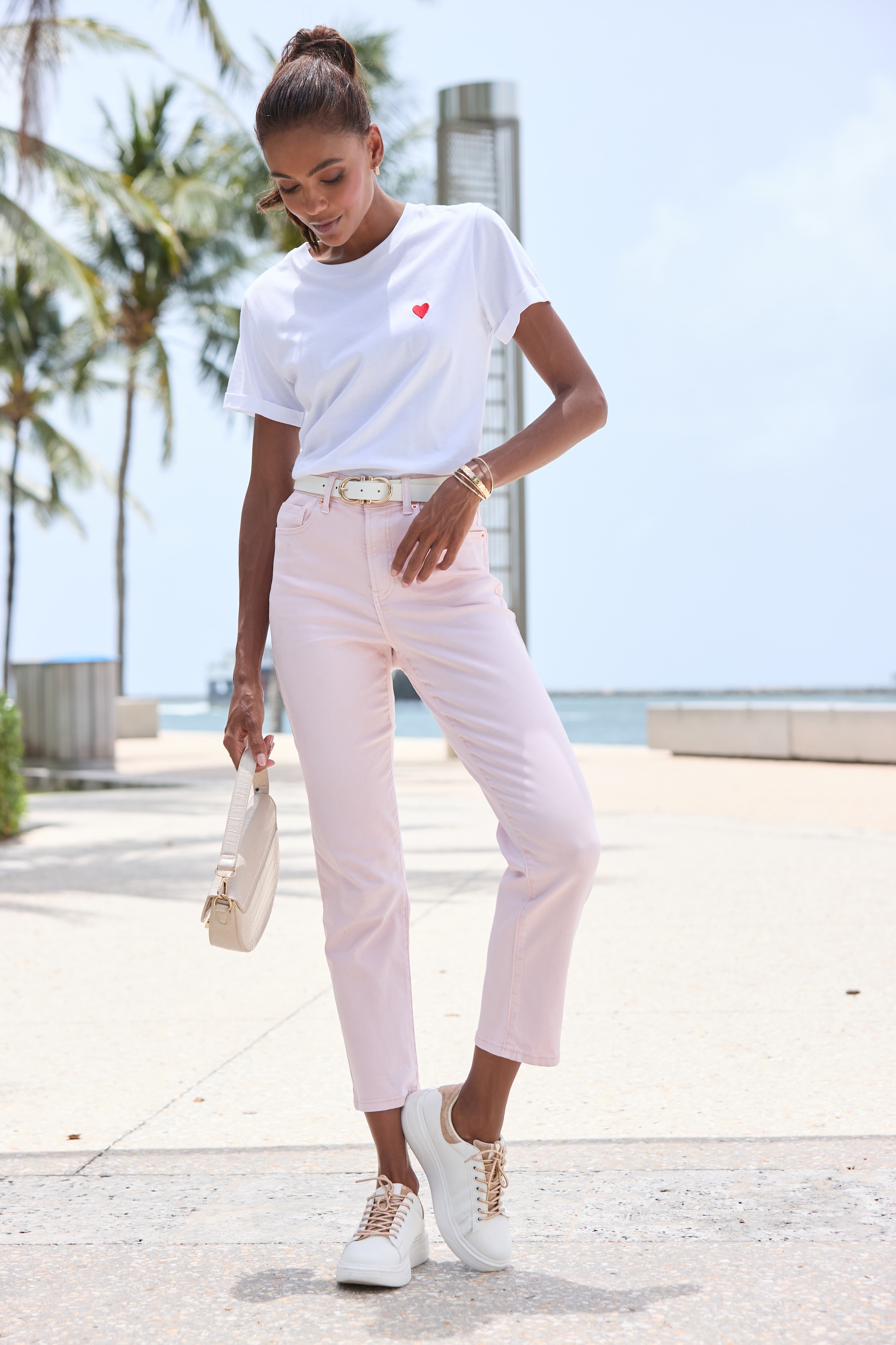 LASCANA Ankle-Jeans, mit Stretchanteil, elastische Jeans in gerader Passform
