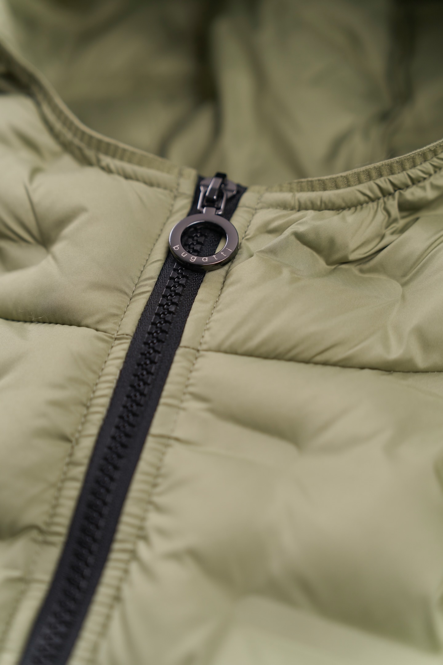 bugatti Blouson, mit Kapuze, aus recycelten Materialien