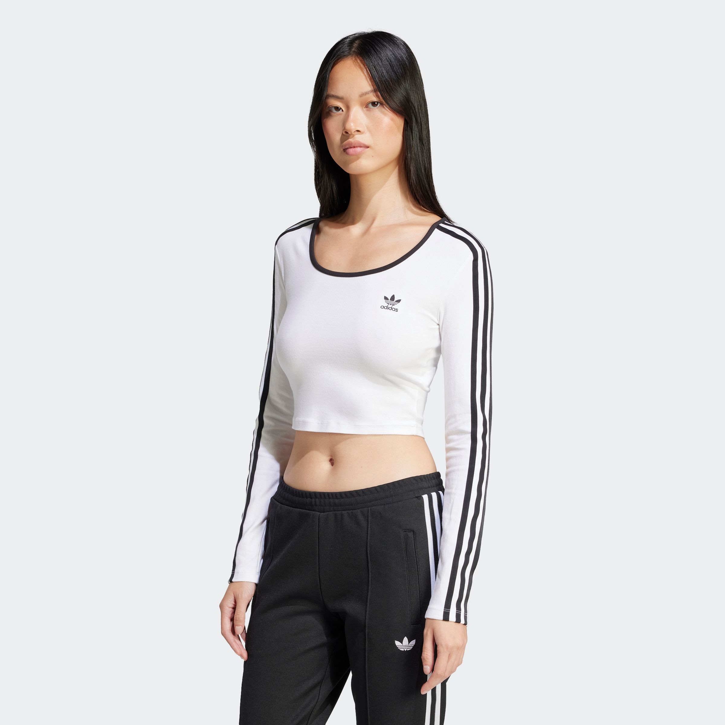 adidas Originals Langarmshirt »3S LS CROP« schmaler und kürzerer Schnitt, mit langen Ärmeln, aus Baumwolle