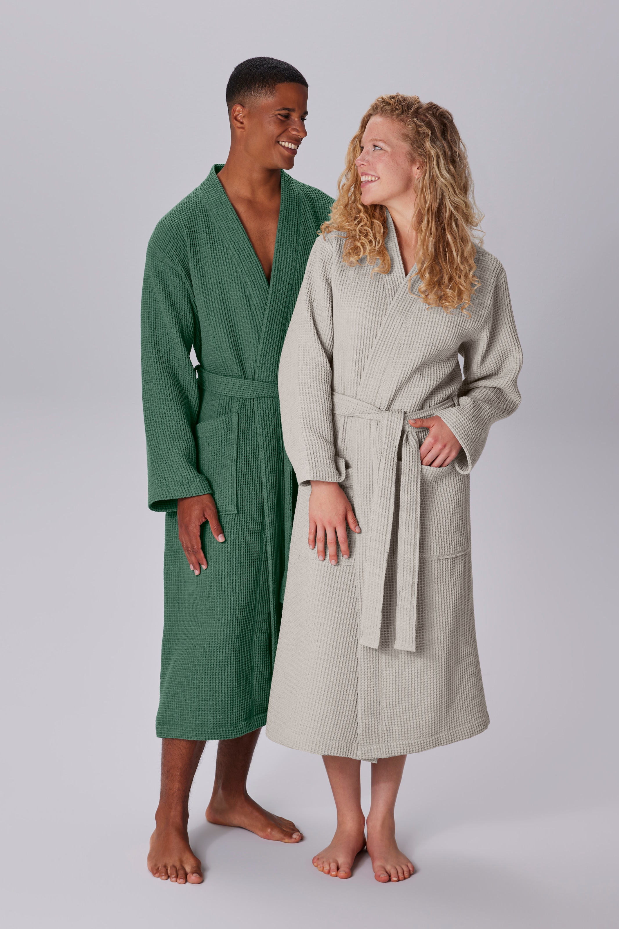 my home Unisex-Bademantel »Inga, ideal für Sauna & Spa, Hotelbademantel, Morgenmantel«, (1 St.), Waffelpiqué, kleines Packmass, Taschen, Damen & Herren, S-3XL
